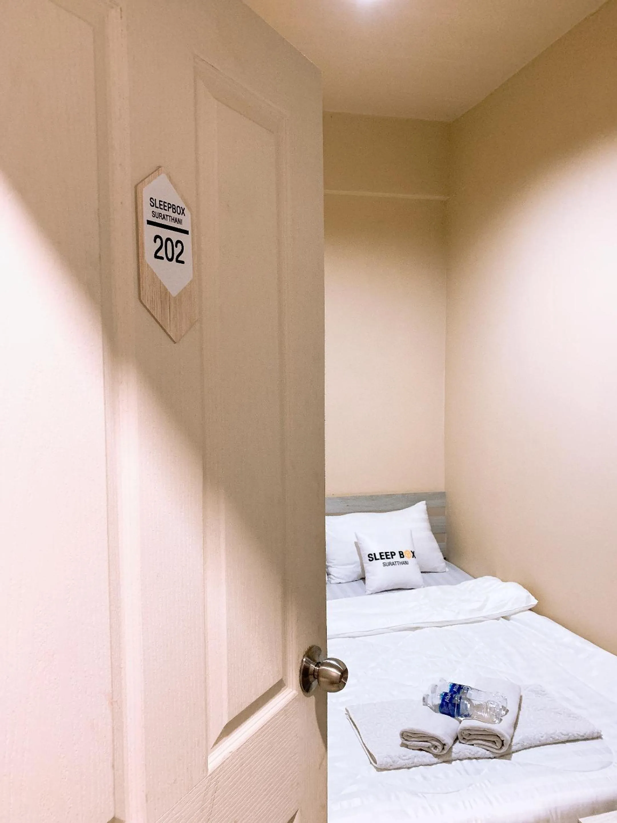 Sleepbox Hostel Suratthani