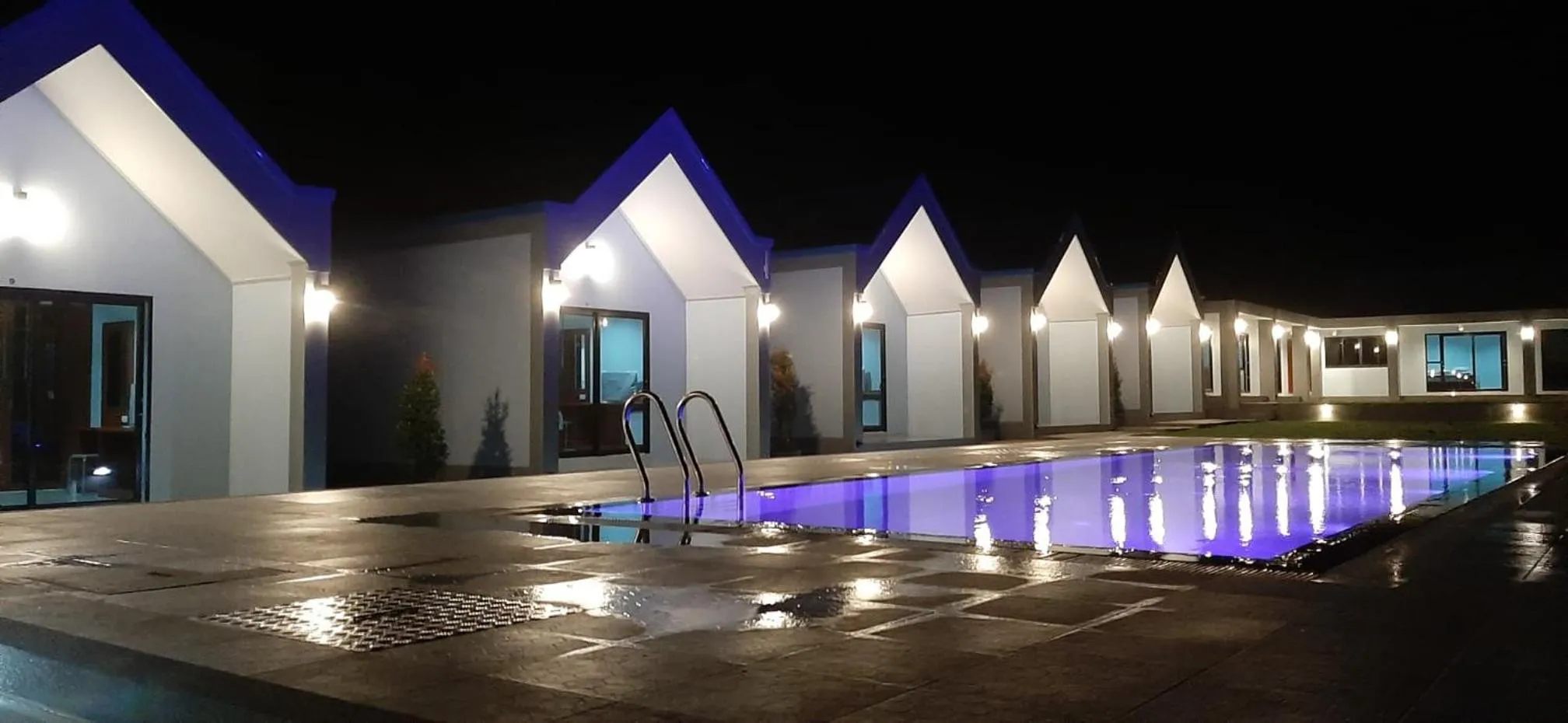 Swimming pool in CC Beach Resort