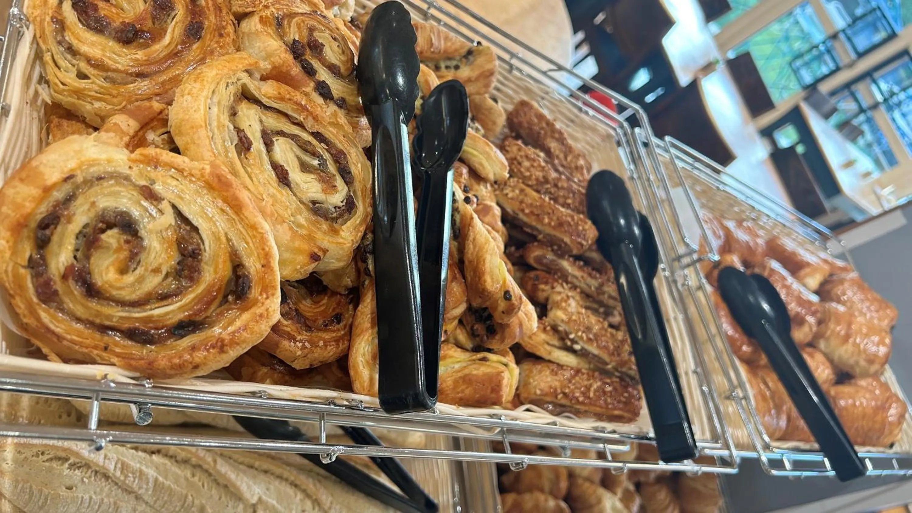 Buffet breakfast in Kyriad Marne-La-Vallée Torcy