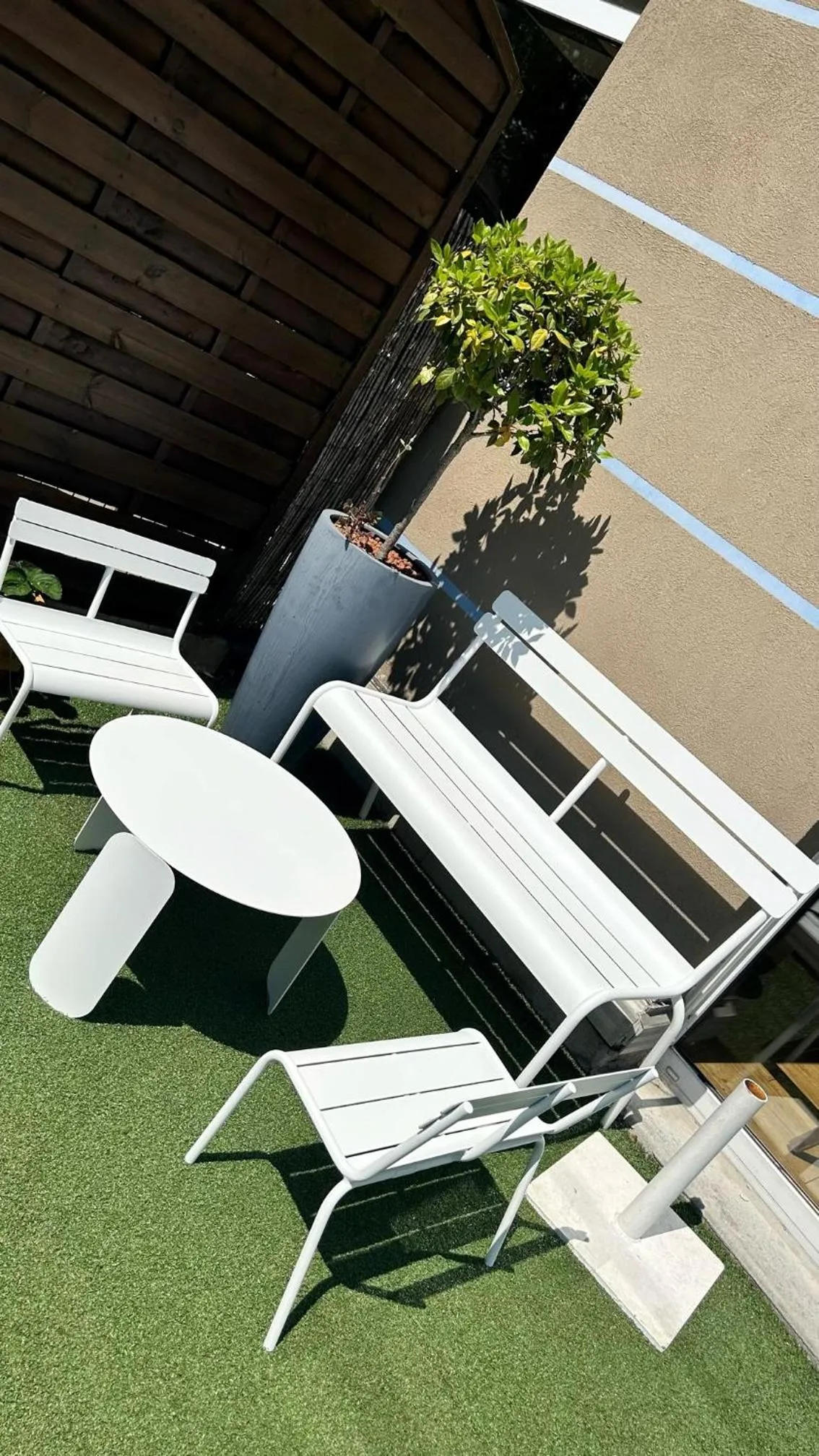 Patio in Kyriad Marne-La-Vallée Torcy