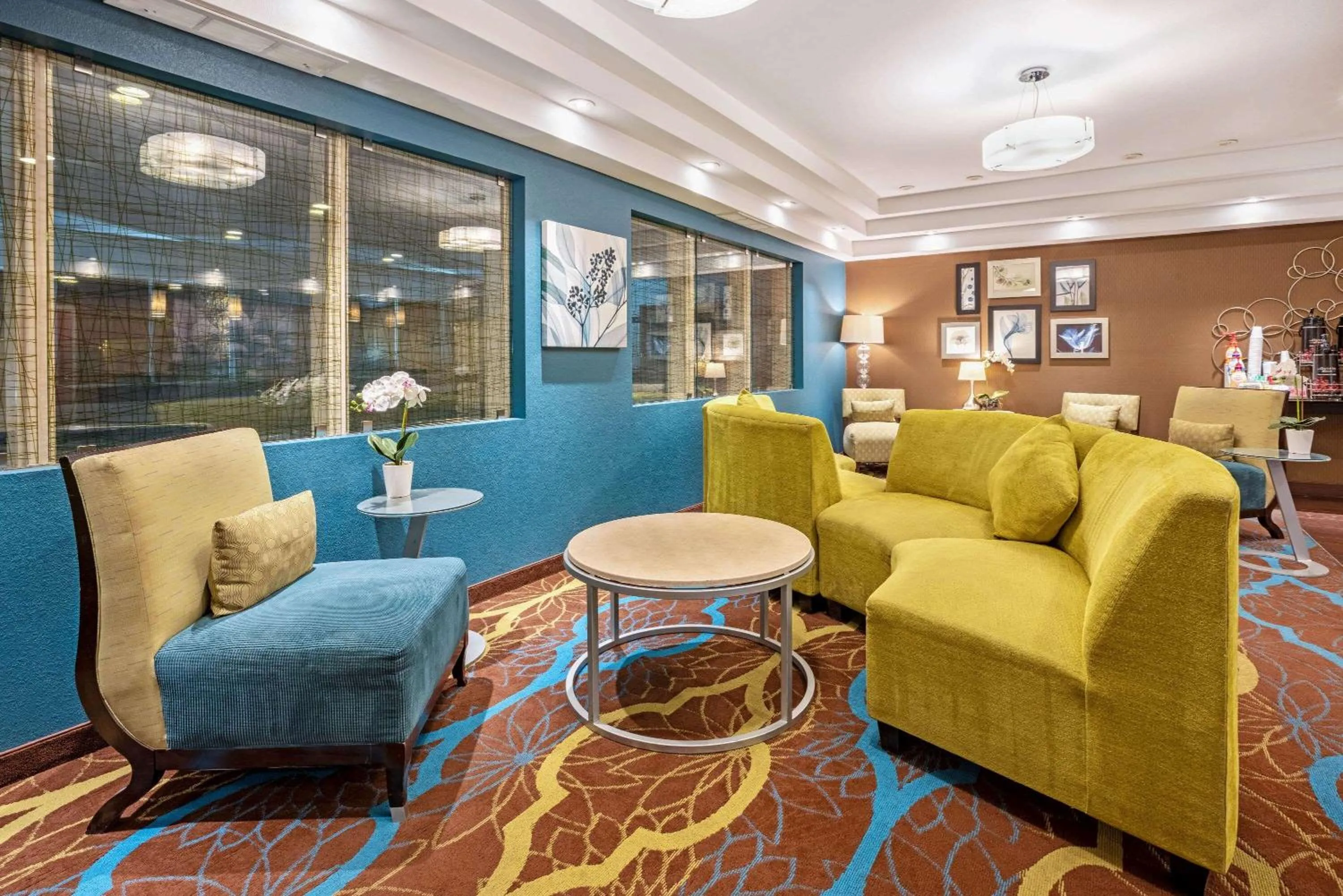 Lobby or reception in La Quinta by Wyndham Boise Towne Square
