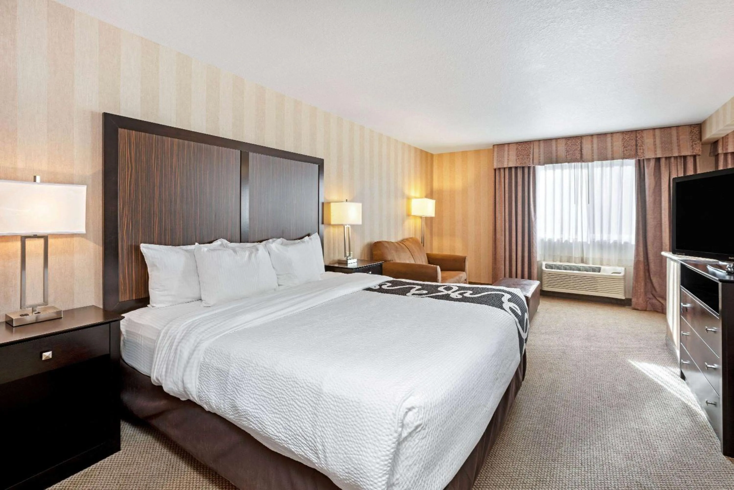 Bed in La Quinta by Wyndham Boise Towne Square
