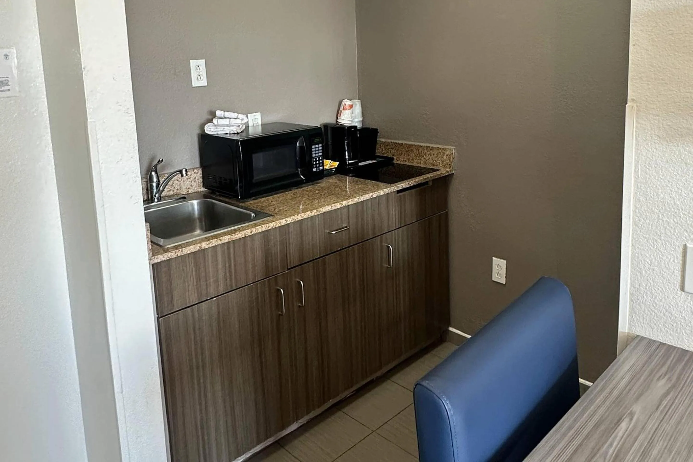 Breakfast in Quality Inn Fishers - Indianapolis