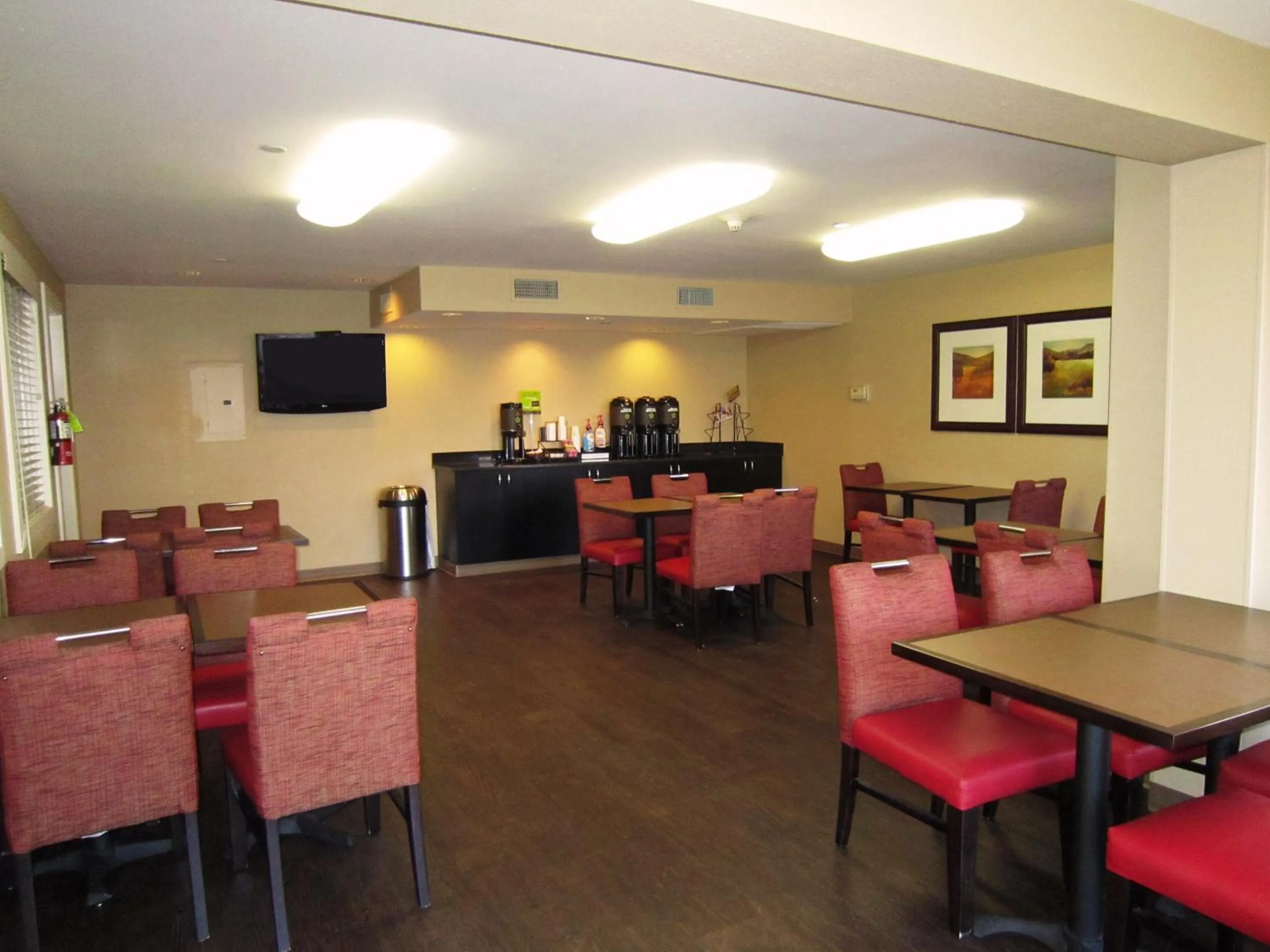 Lounge or bar in Extended Stay America Suites - Columbus - Polaris