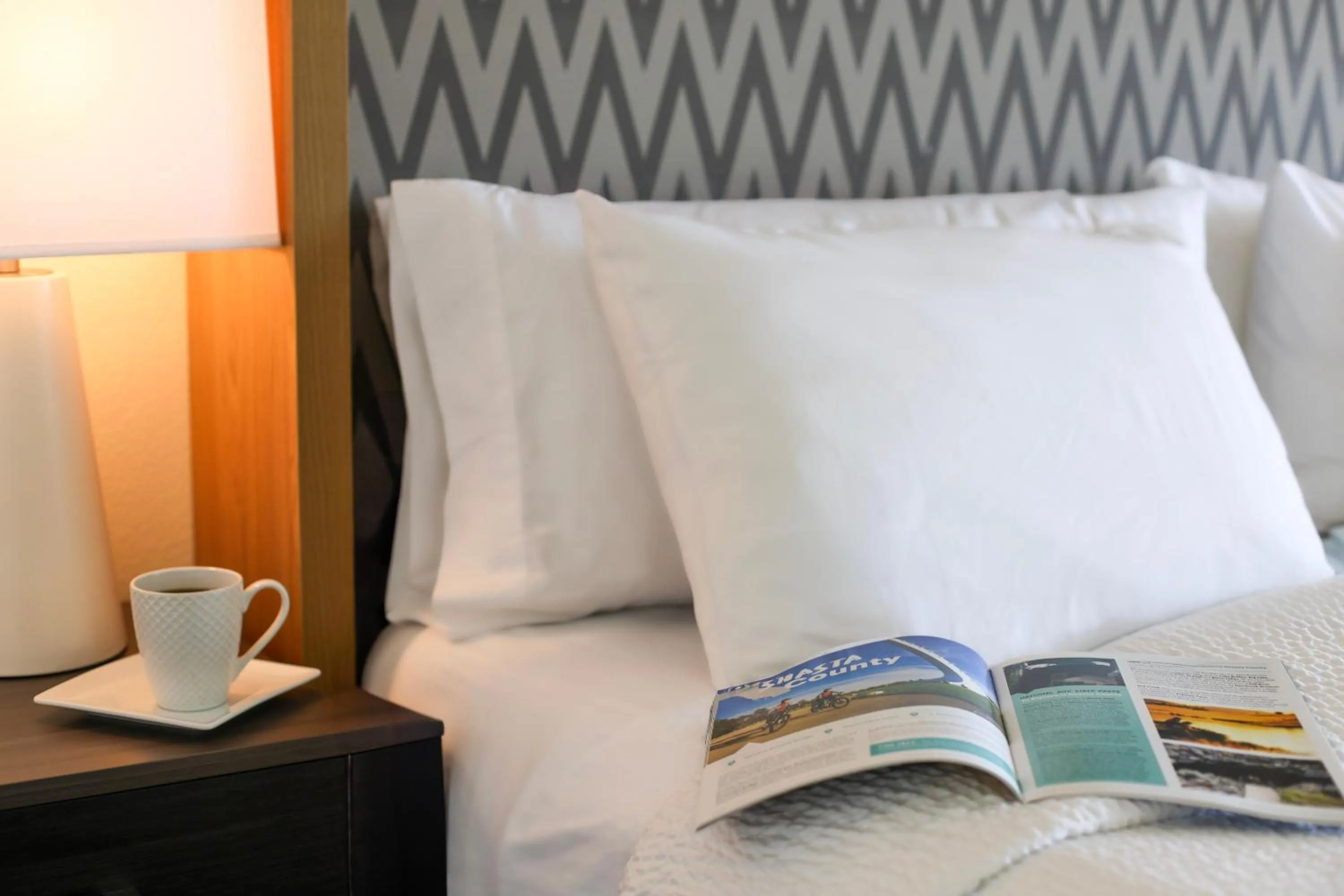 Bed in Holiday Inn Redding by IHG