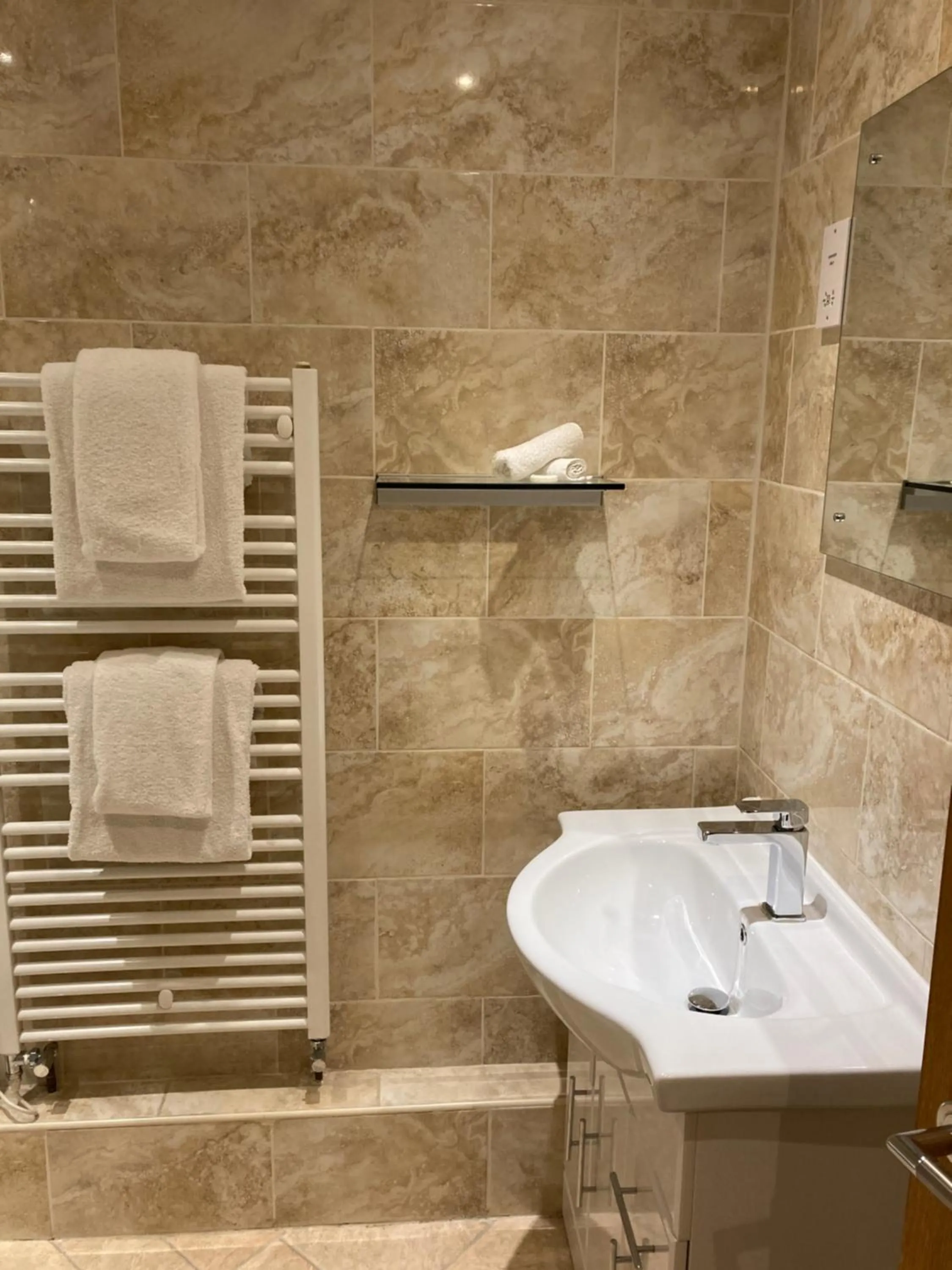 Newell Bistro and Rooms