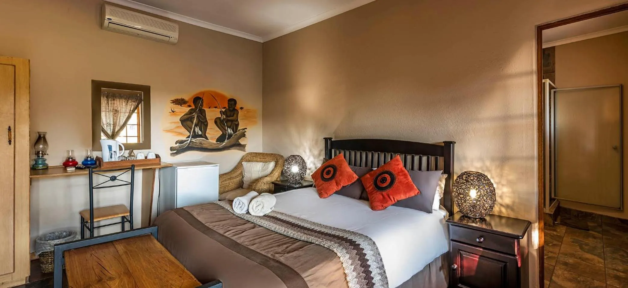 Bed in Kuruman Hotel