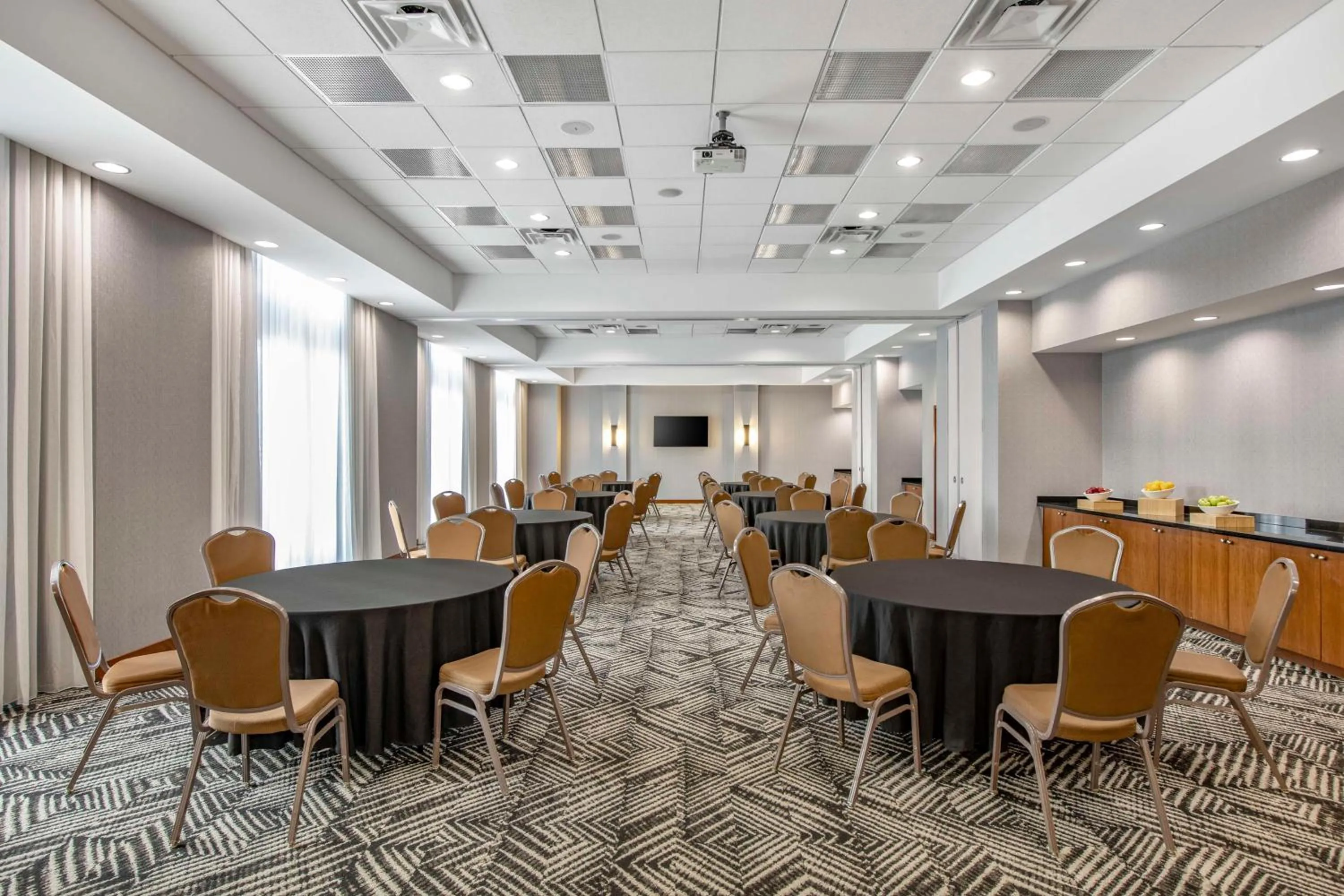 Meeting/conference room in Hyatt Place Riverside Downtown