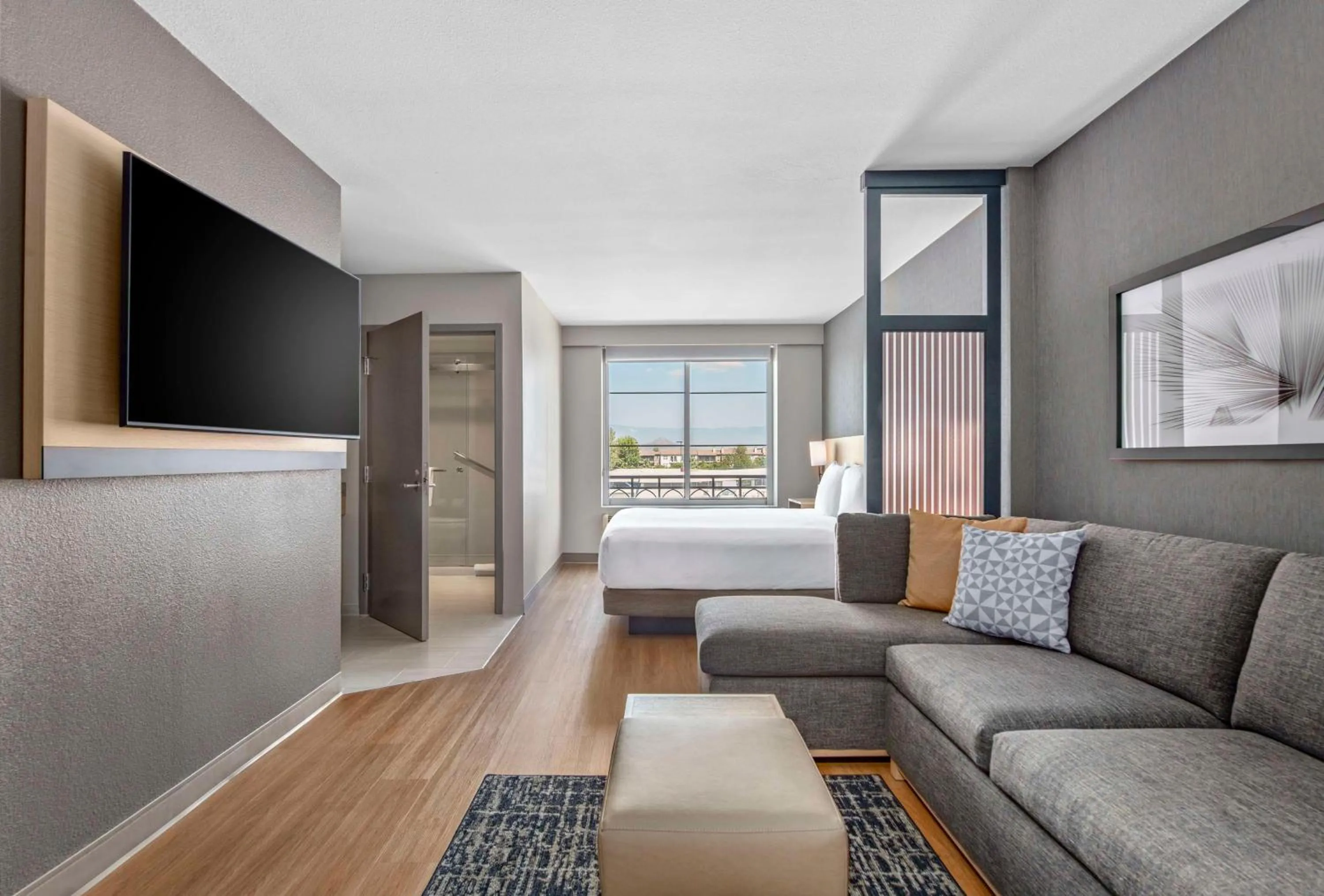 Bedroom, Bed in Hyatt Place Riverside Downtown