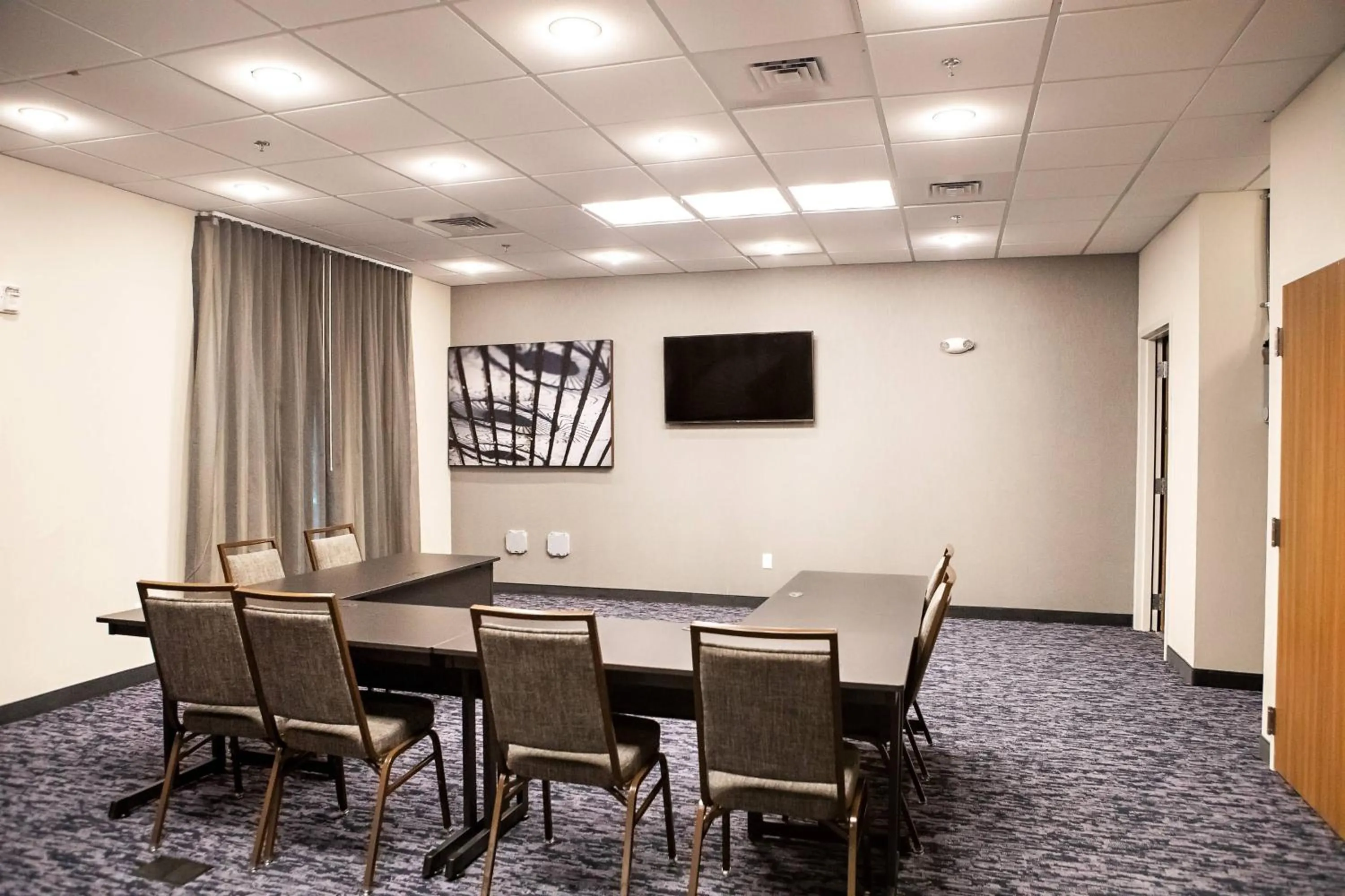 Meeting/conference room in Fairfield Inn & Suites by Marriott Richmond Airport