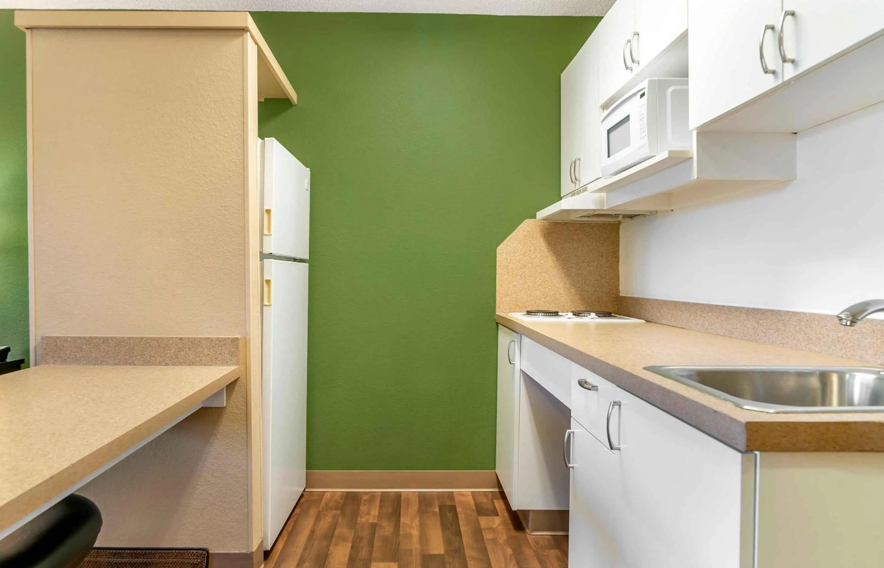 Kitchen or kitchenette in Extended Stay America Suites - Toledo - Holland