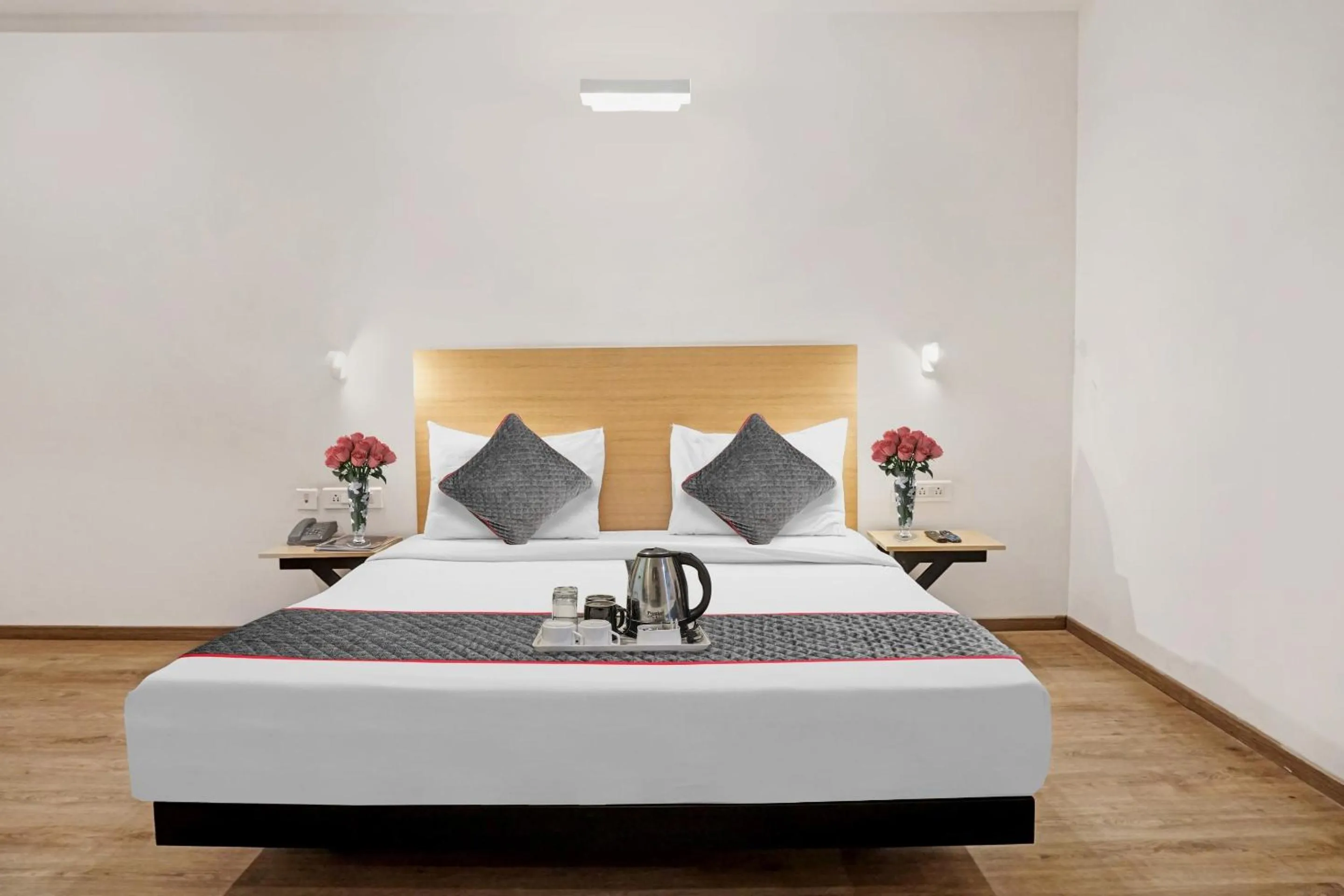 Bedroom, Bed in Townhouse Somani TC