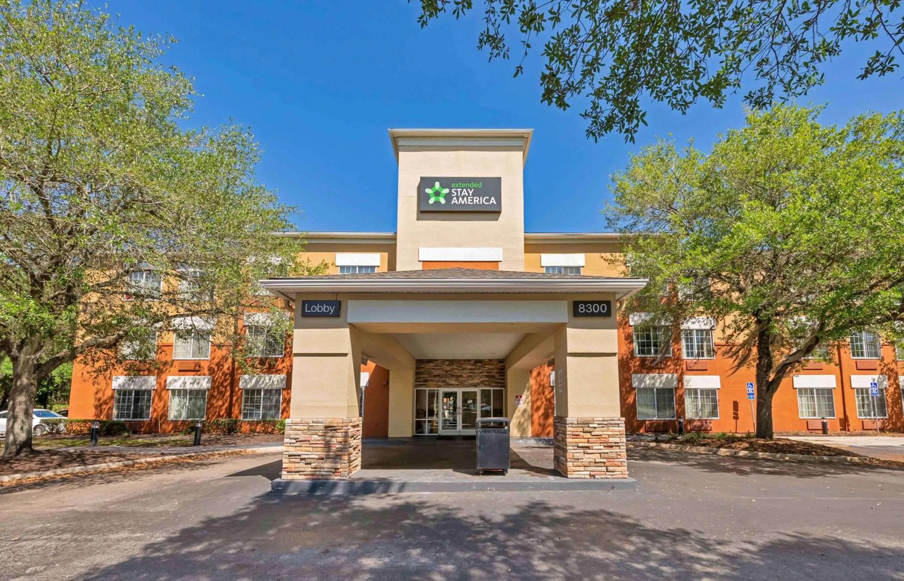 Property building in Extended Stay America Select Suites - Jacksonville - Baymeadows