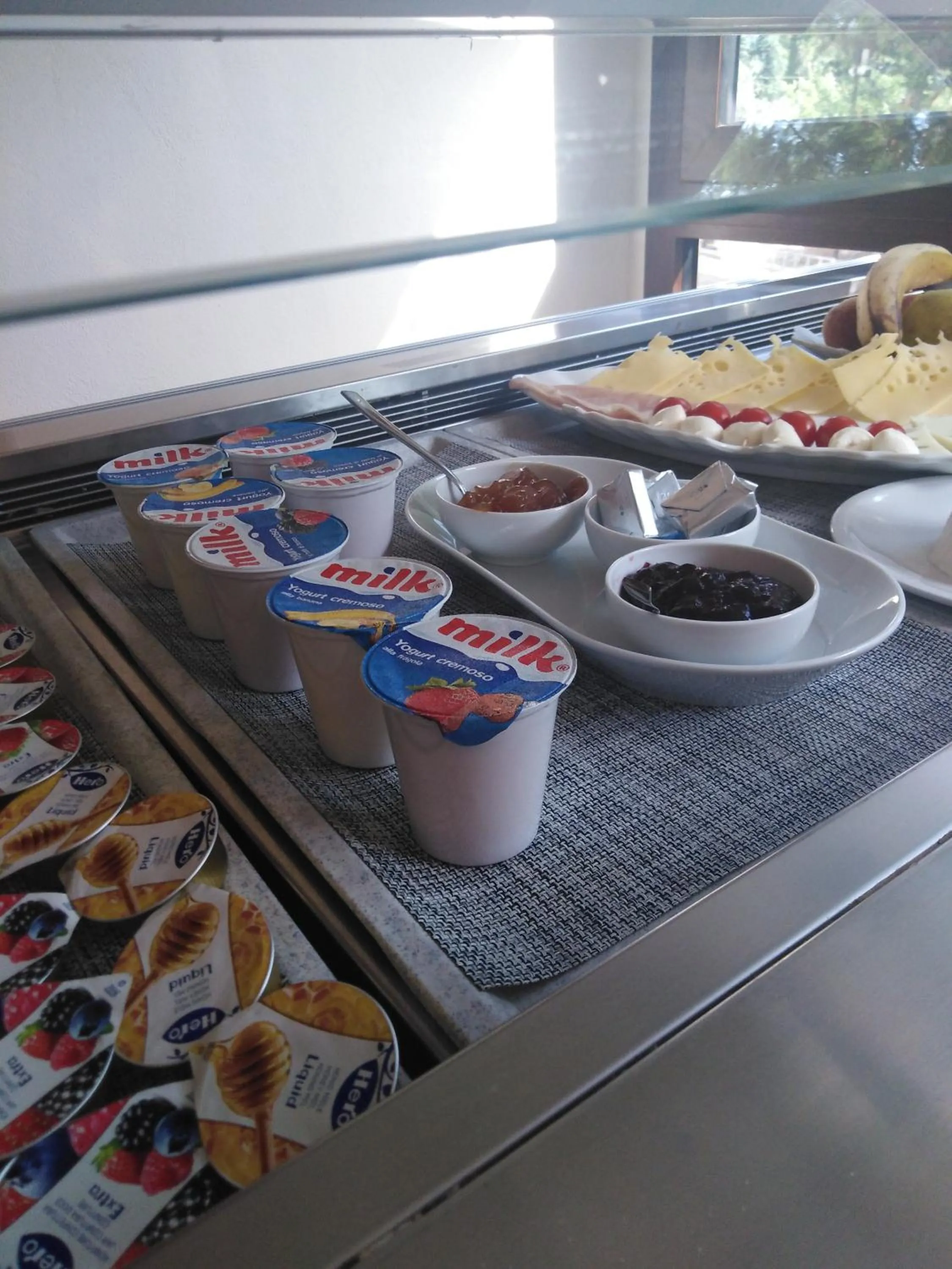 Breakfast in Villa Niscima