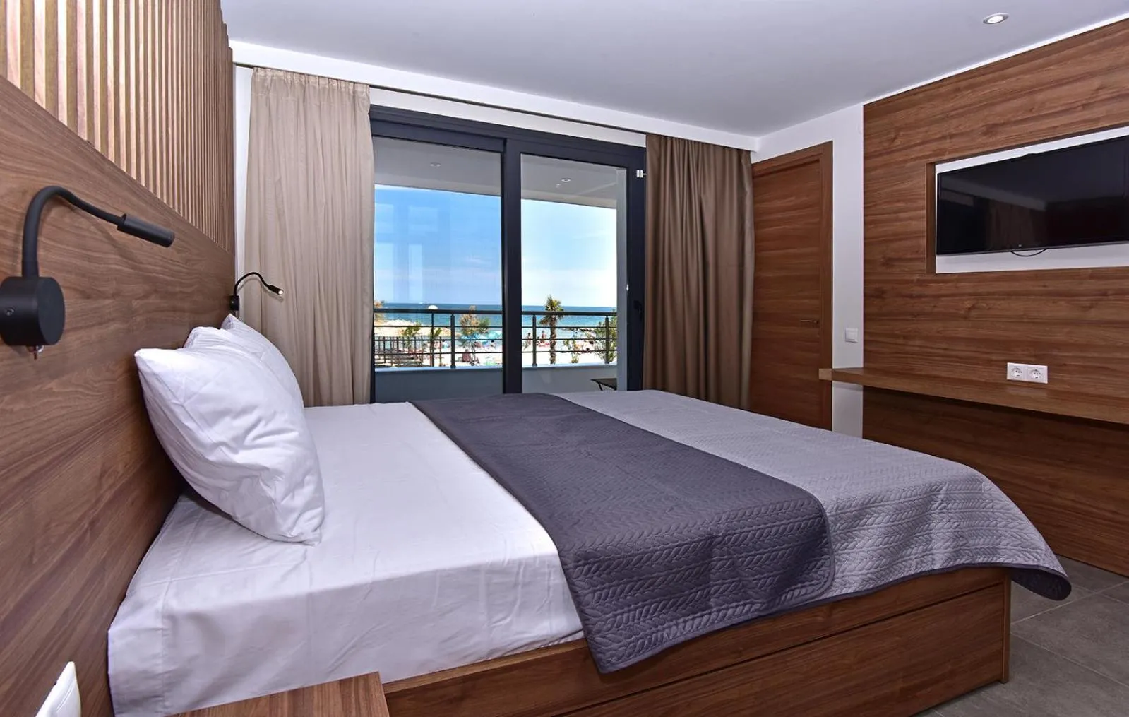Bed in Eutopia