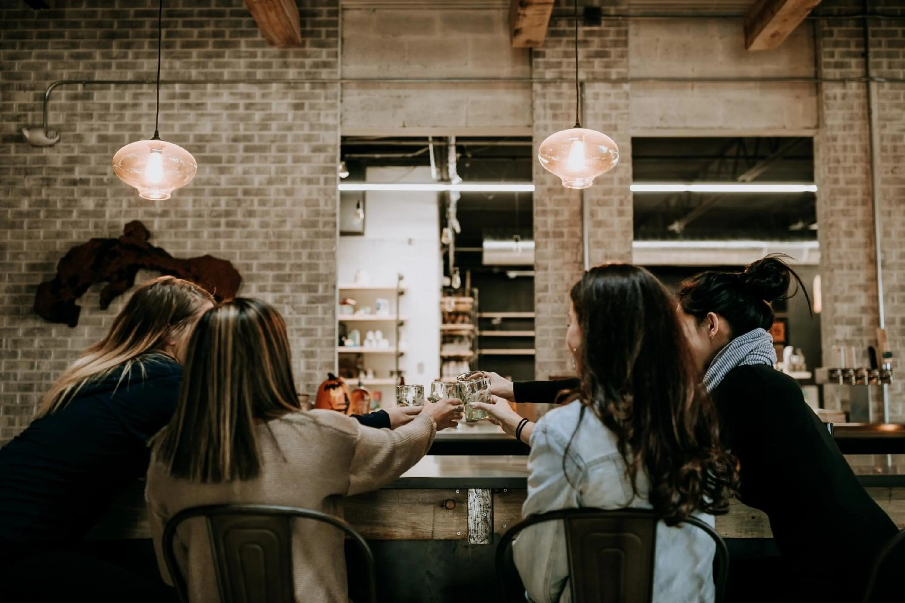Lounge or bar in SCP Colorado Springs Hotel
