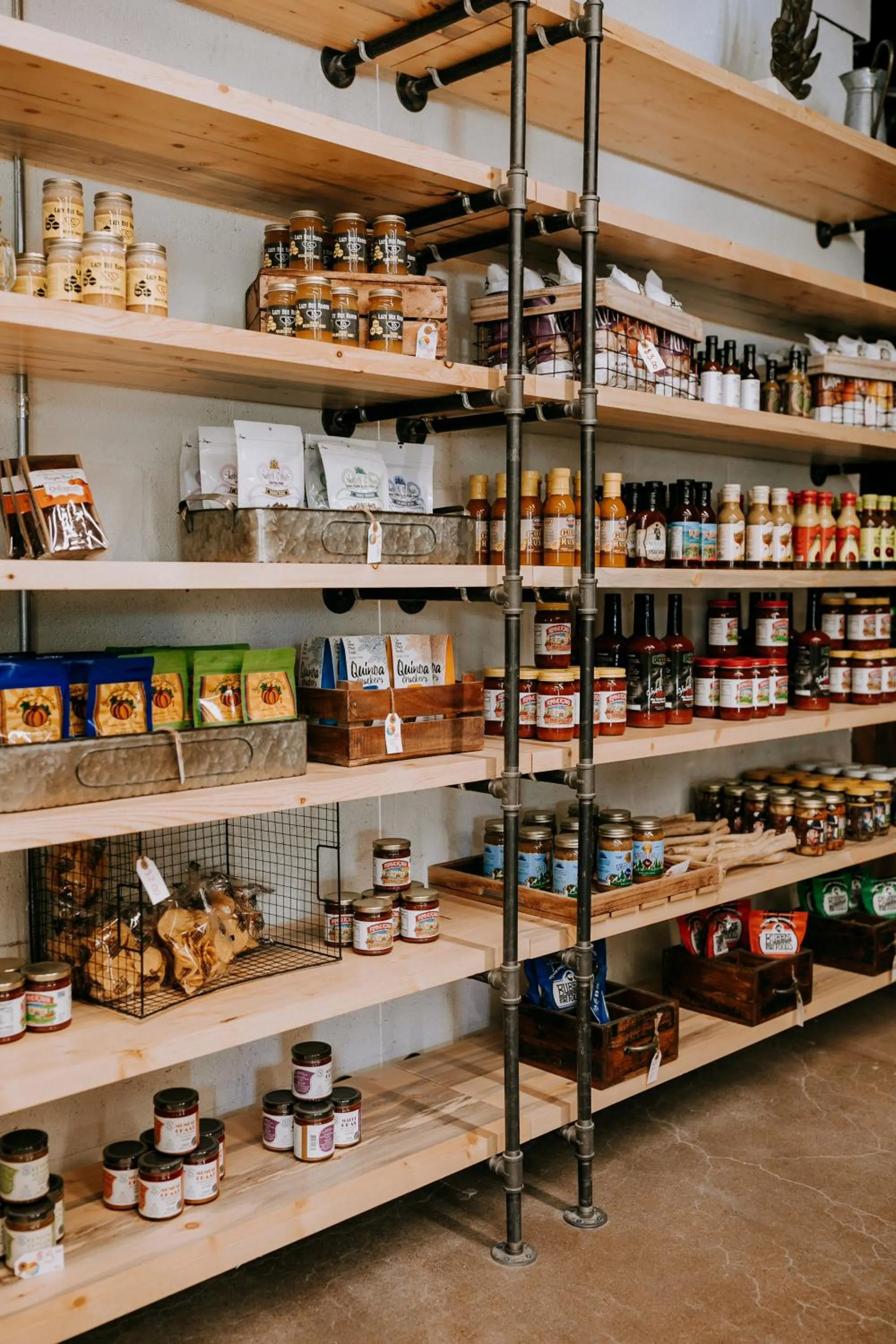 Restaurant/places to eat in SCP Colorado Springs Hotel