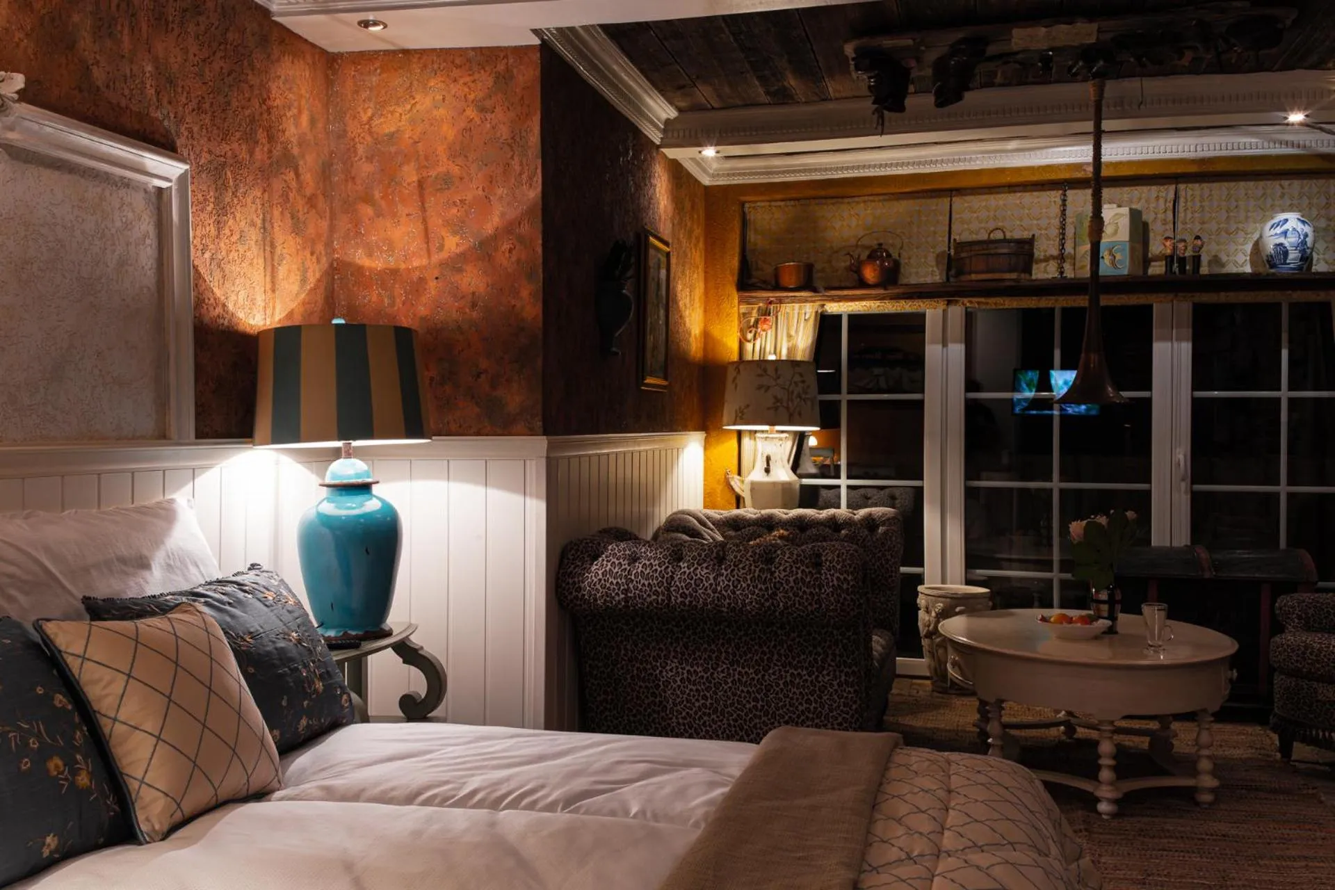 Decorative detail, Bed in Paul's Fantasia Boutique Suites