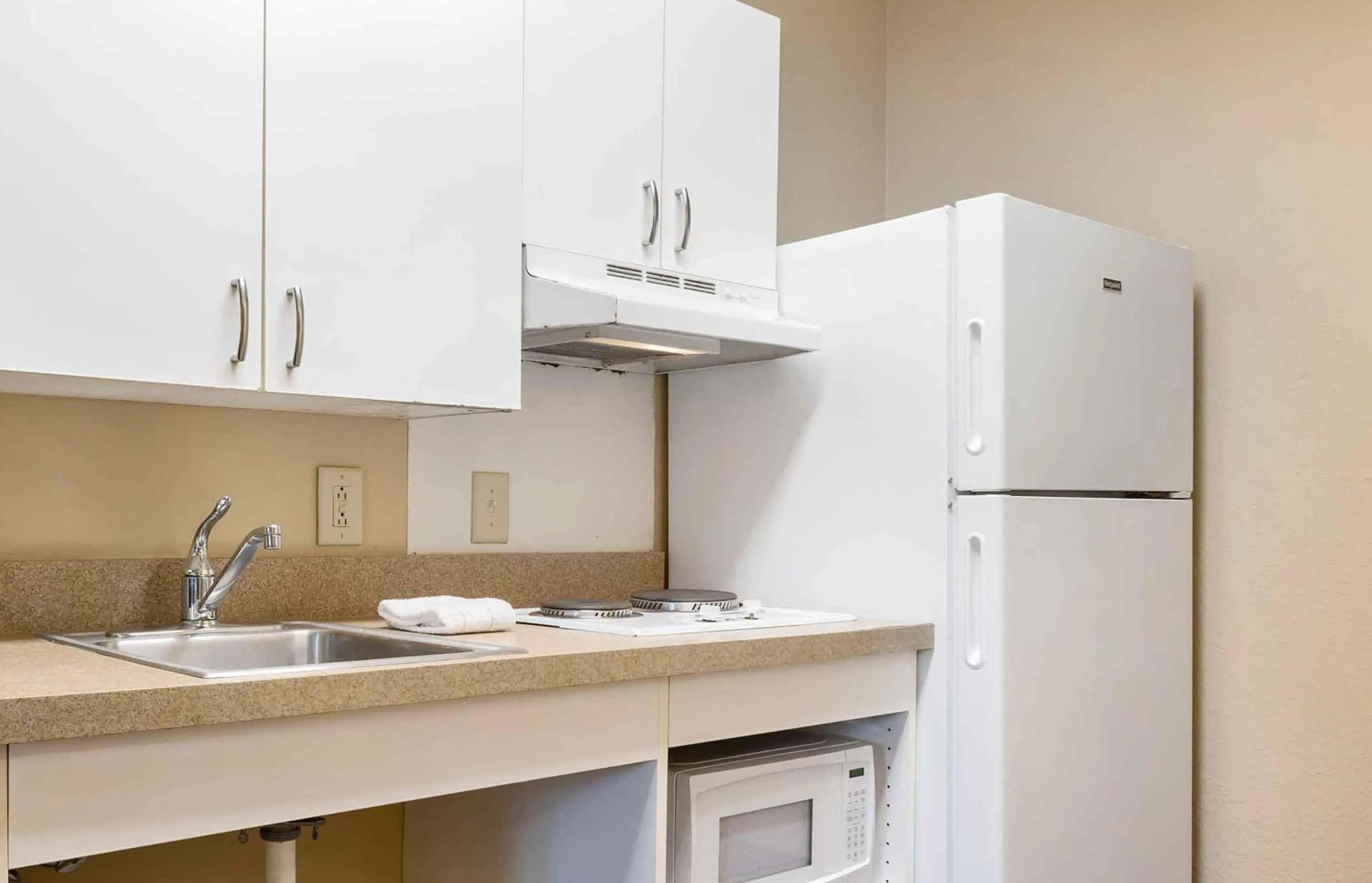 Kitchen or kitchenette in Extended Stay America Suites - Cincinnati - Springdale - I-275