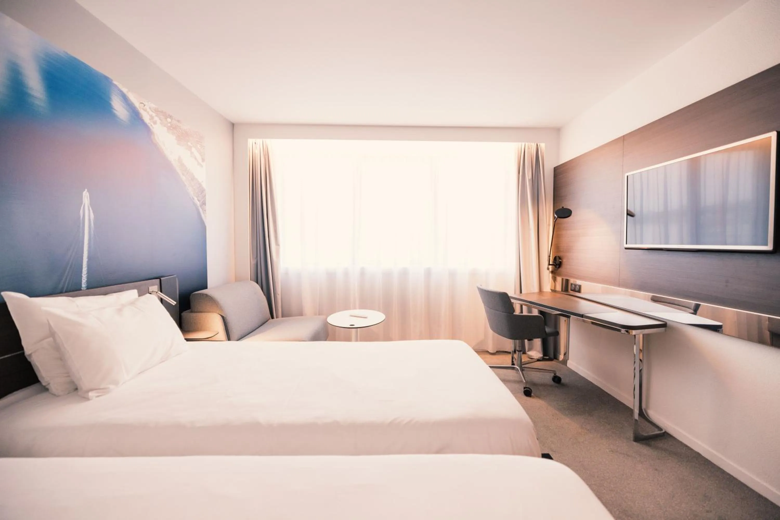 Bedroom, Bed in Novotel Le Havre Centre Gare