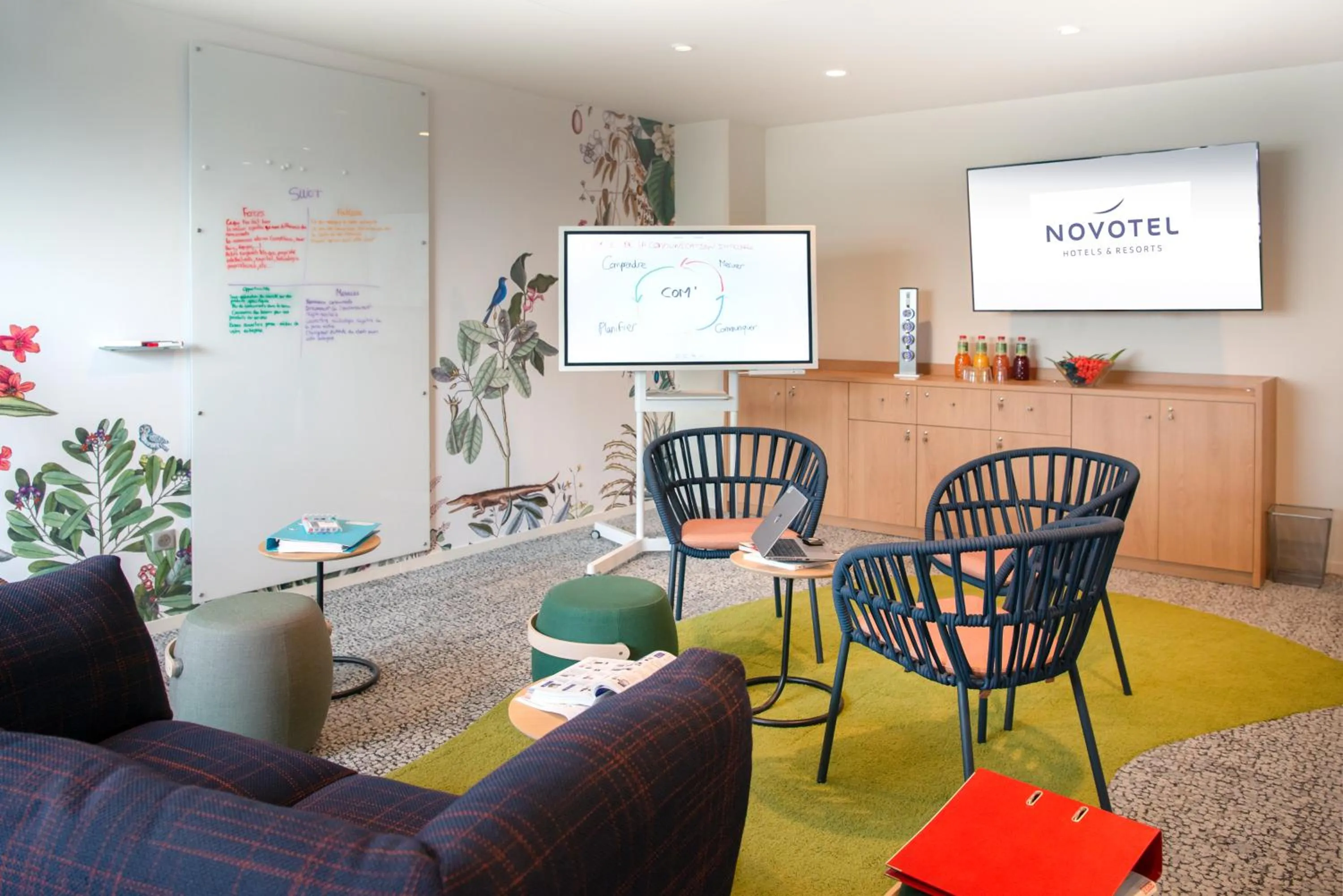 Meeting/conference room in Novotel Le Havre Centre Gare