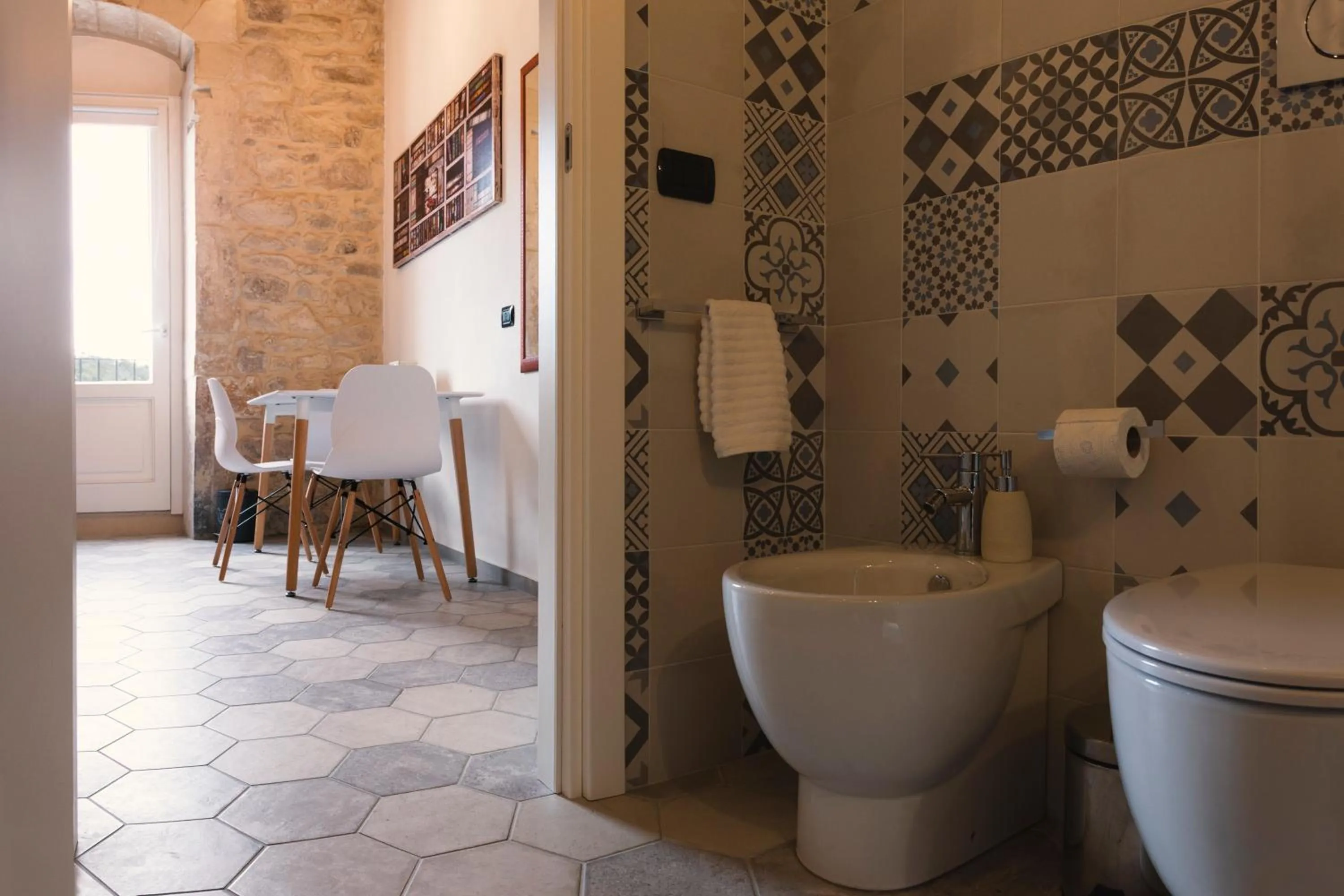 Toilet in Ibla Barocca