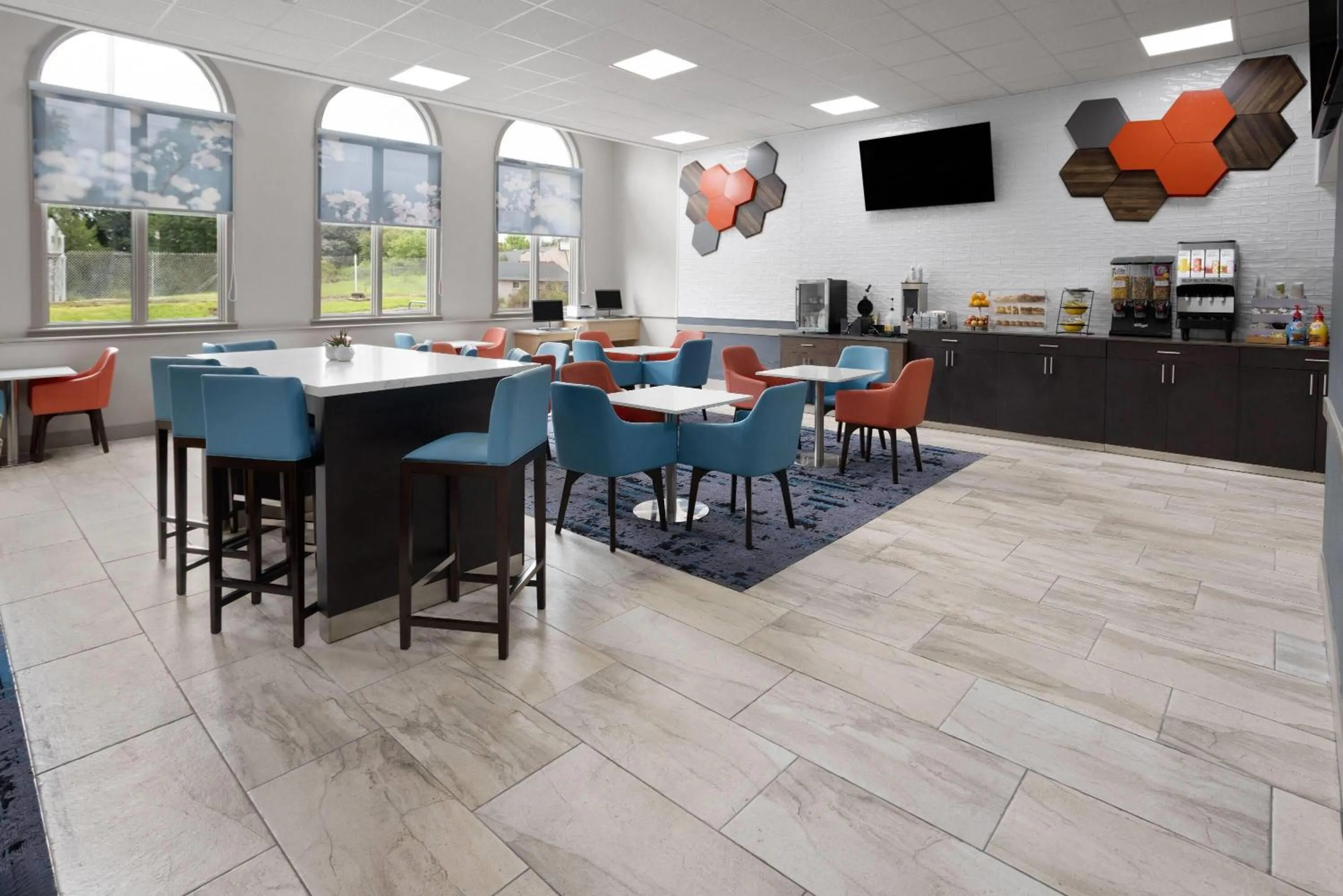 Coffee/tea facilities in Hawthorn Extended Stay by Wyndham Chambersburg