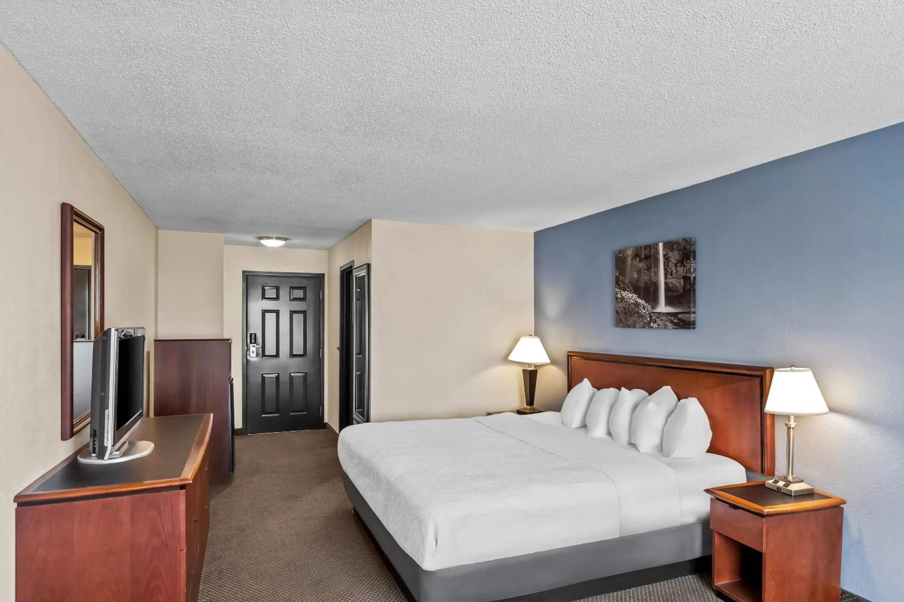 Bedroom, Bed in Rodeway Inn