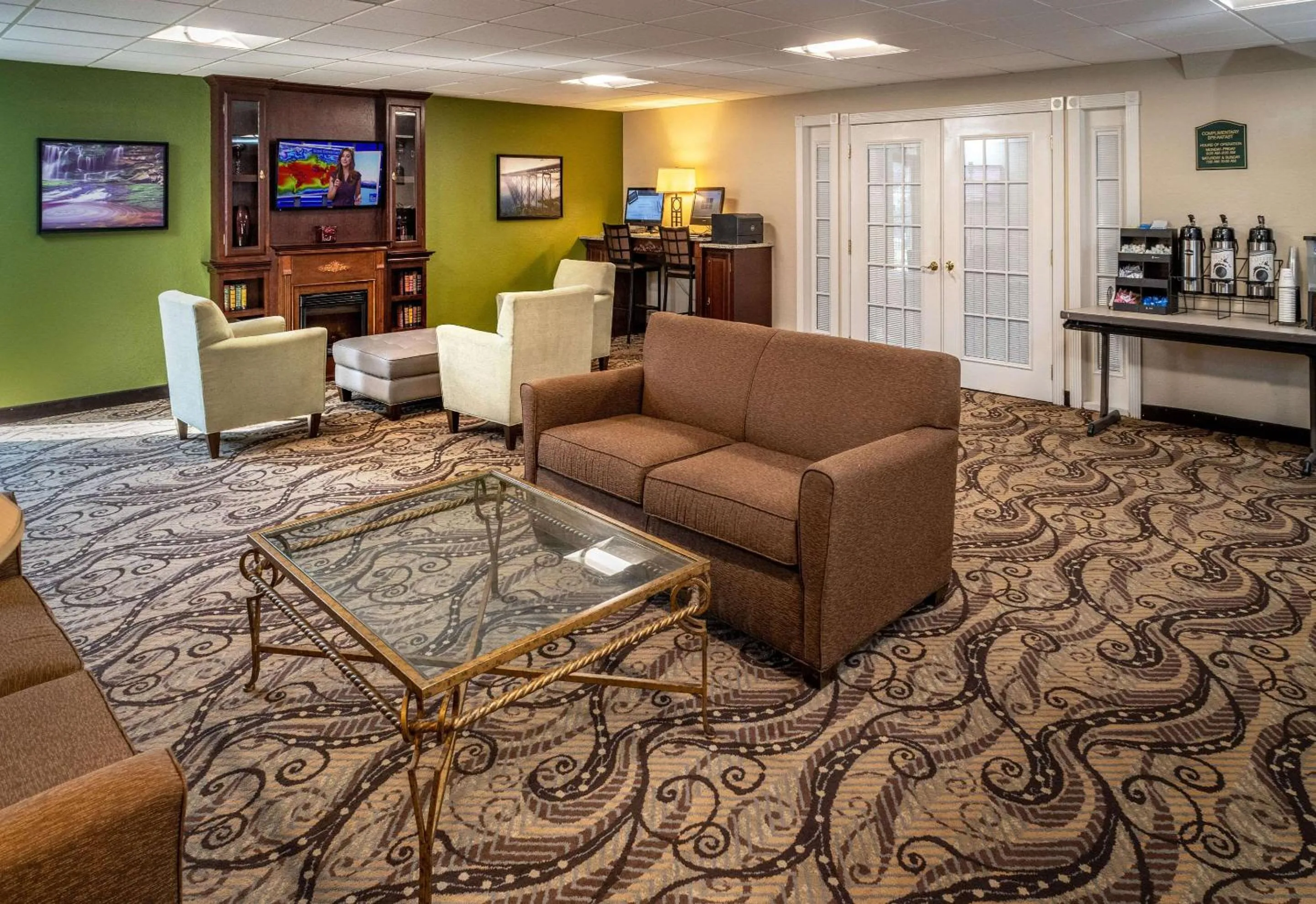 Lobby or reception in Best Western Huntington Mall Inn