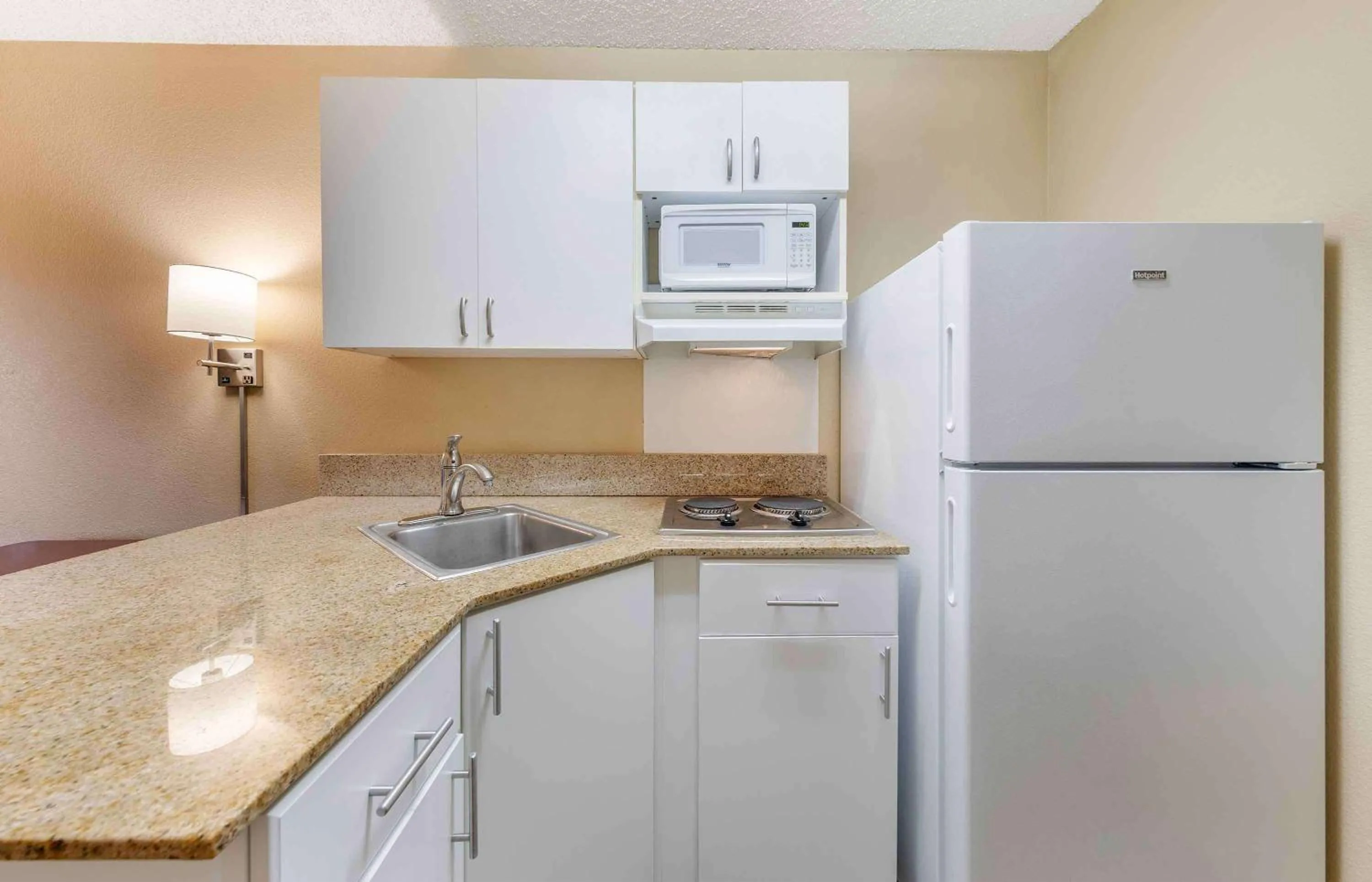 Bedroom in Extended Stay America Suites - Los Angeles - Ontario Airport