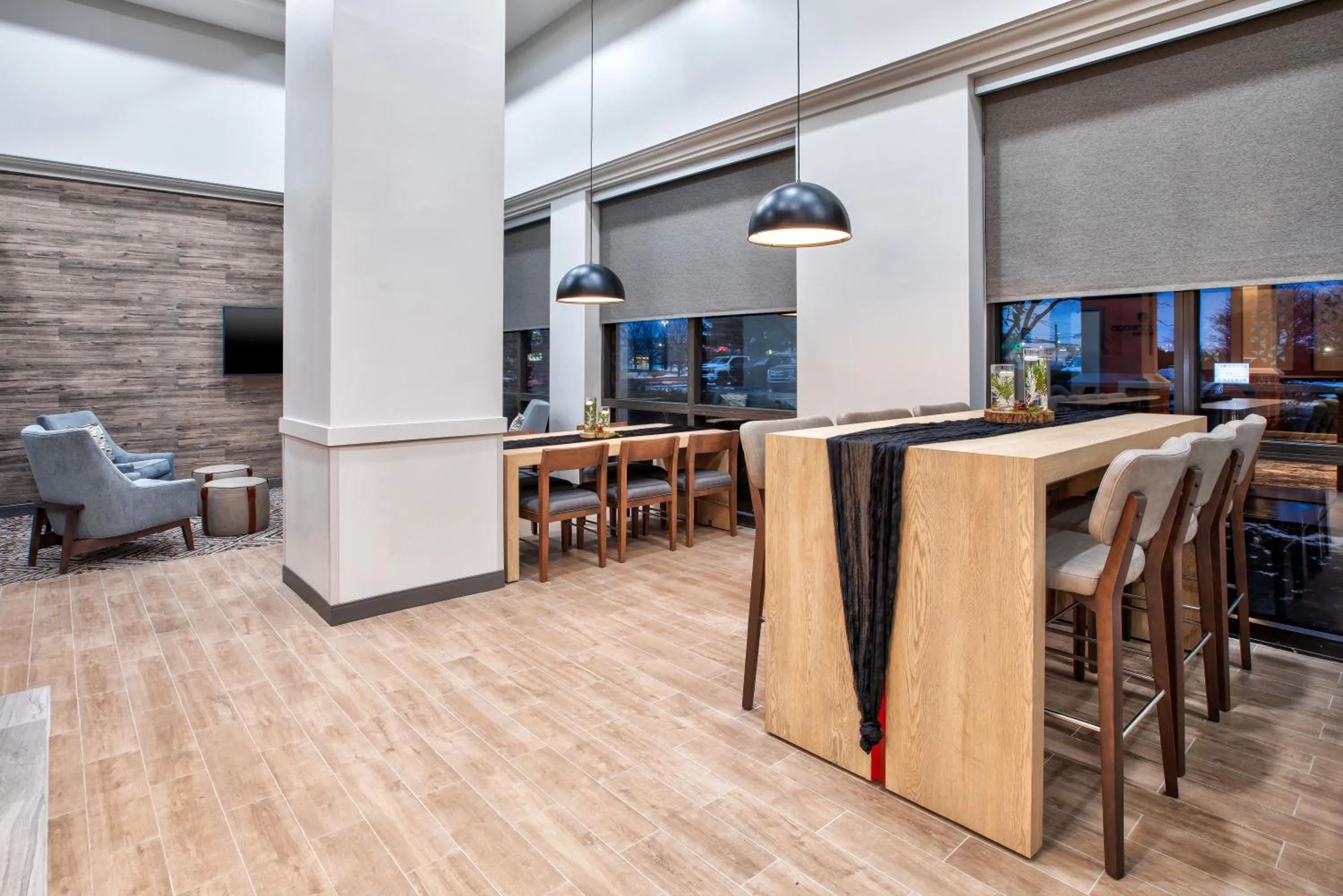 Communal lounge/ TV room in Candlewood Suites - Cincinnati Northeast - Mason by IHG