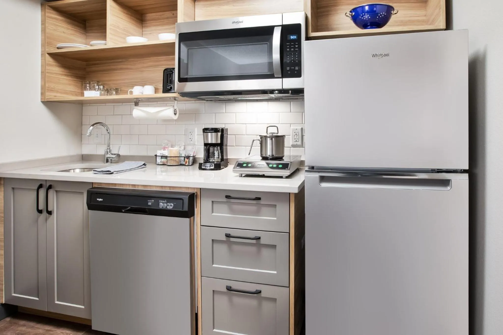 Photo of the whole room in Candlewood Suites - Cincinnati Northeast - Mason by IHG