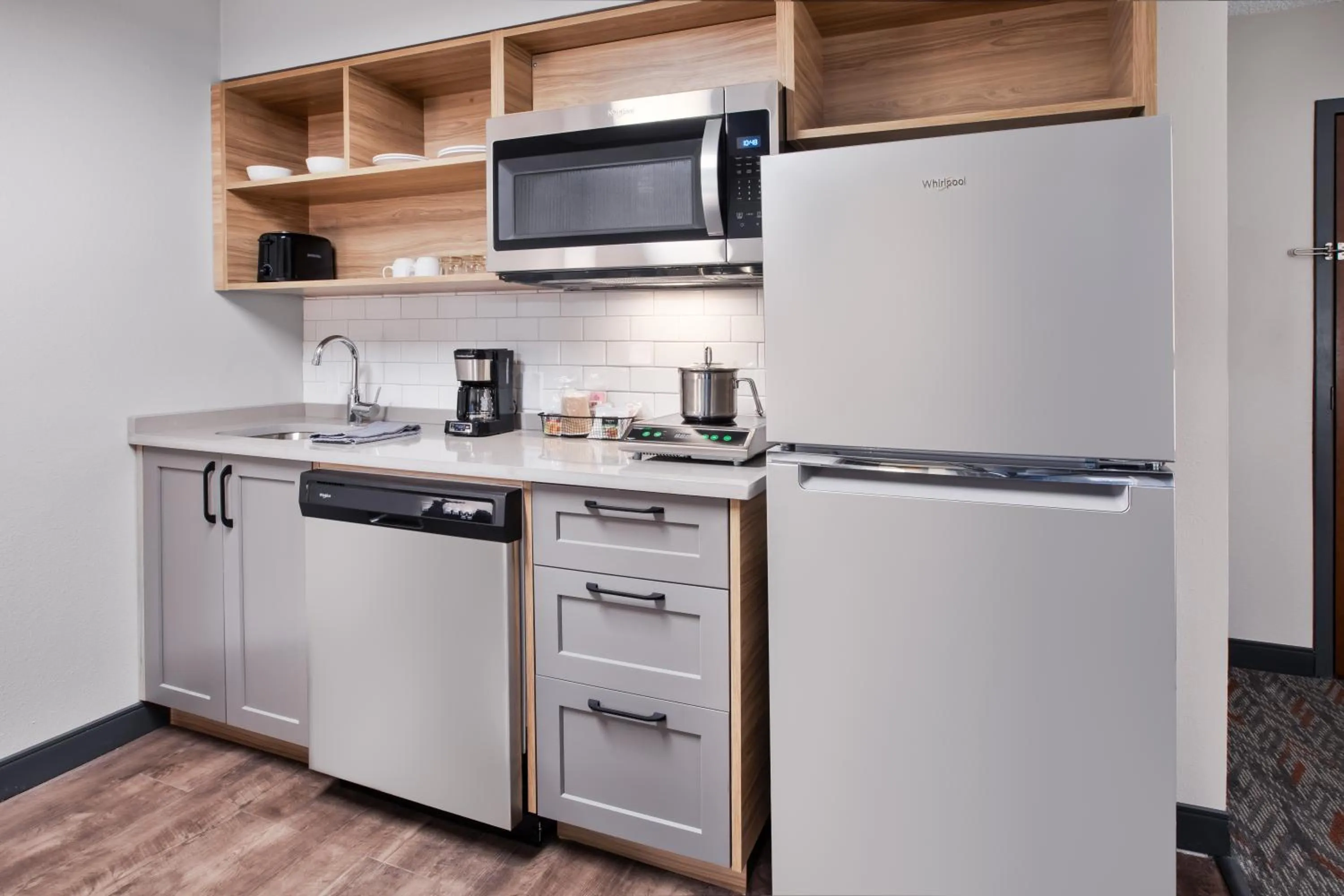 Coffee/tea facilities in Candlewood Suites - Cincinnati Northeast - Mason by IHG