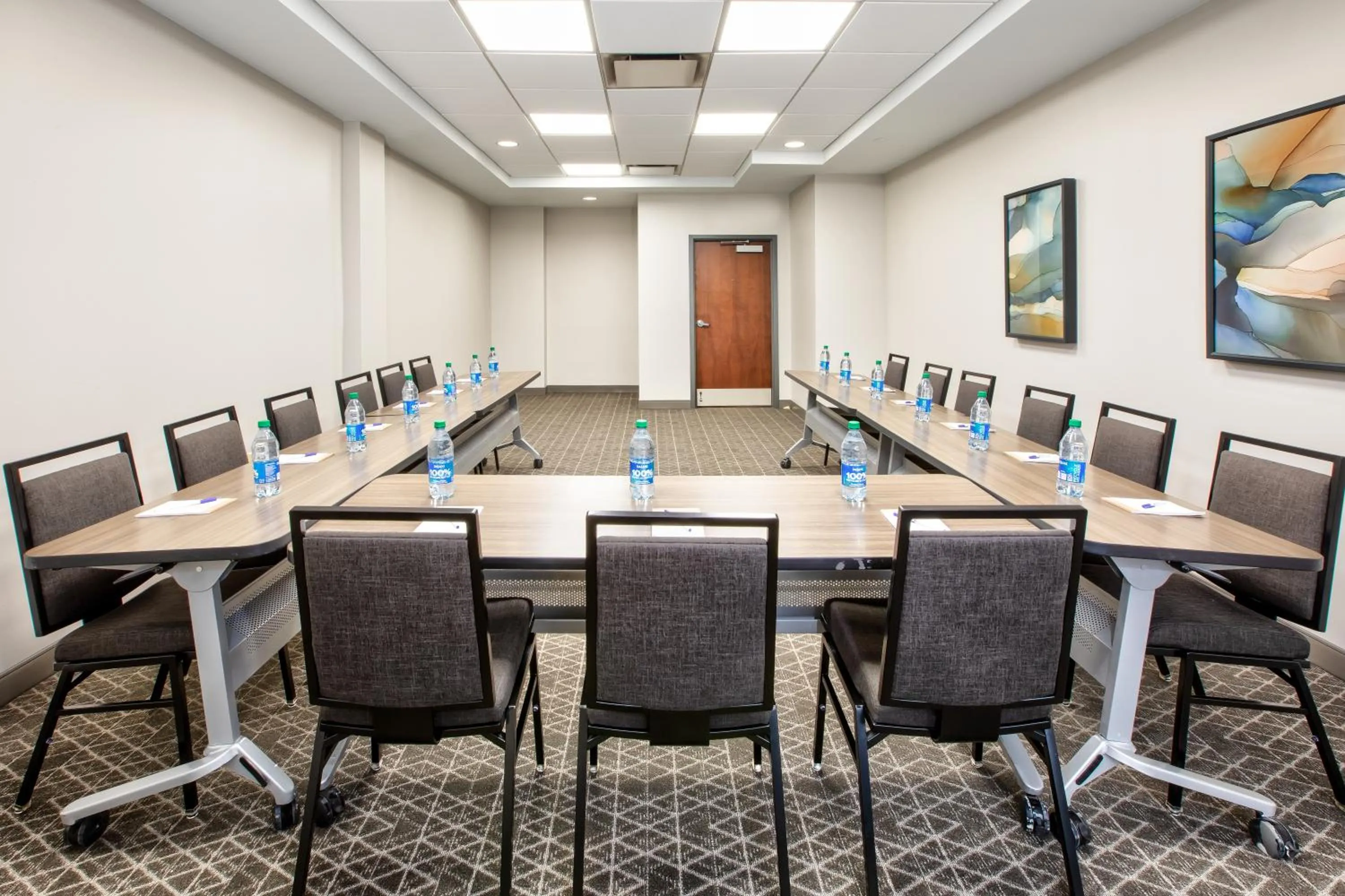 Meeting/conference room in Candlewood Suites - Cincinnati Northeast - Mason by IHG