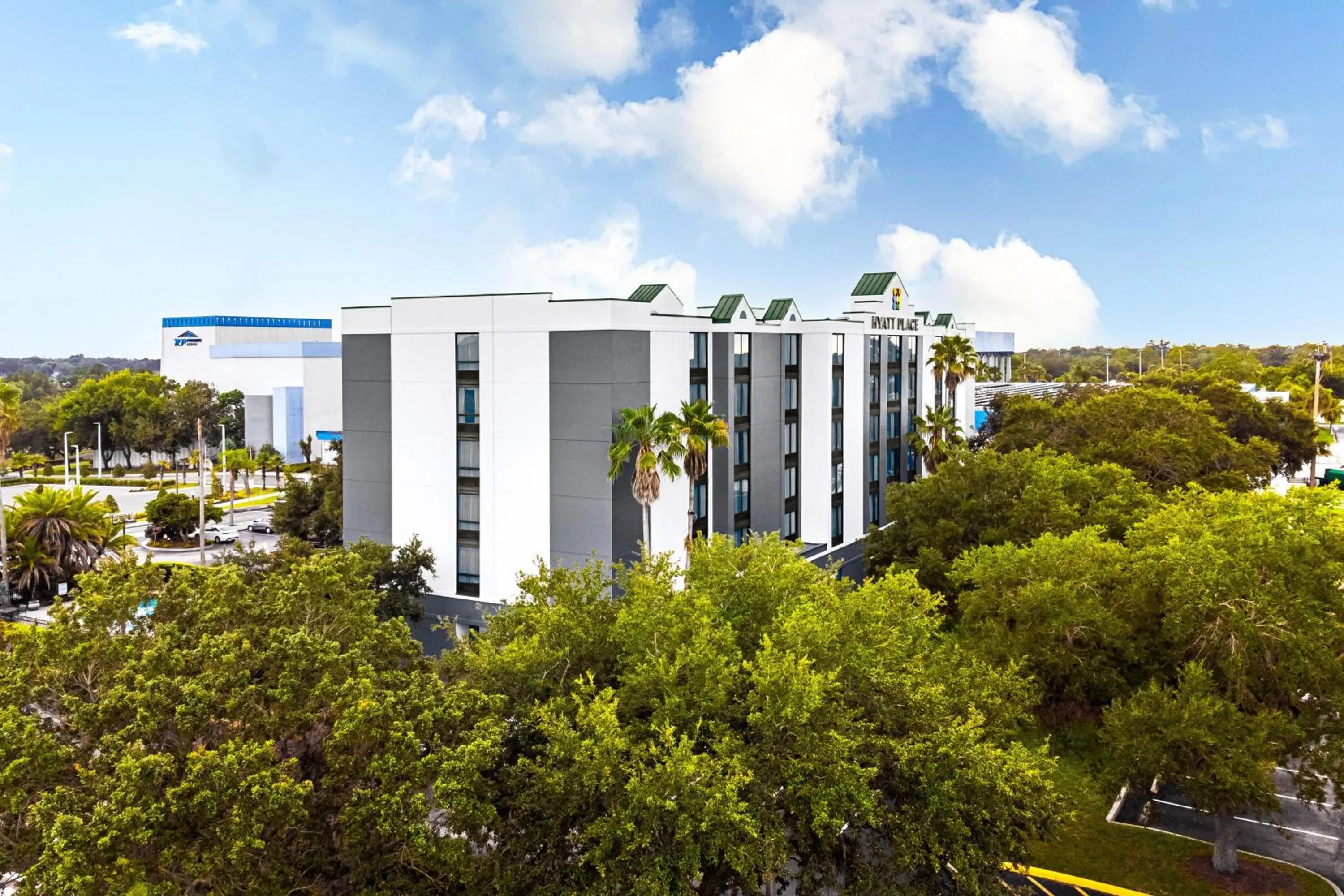 Property building in Hyatt Place Lakeland Center
