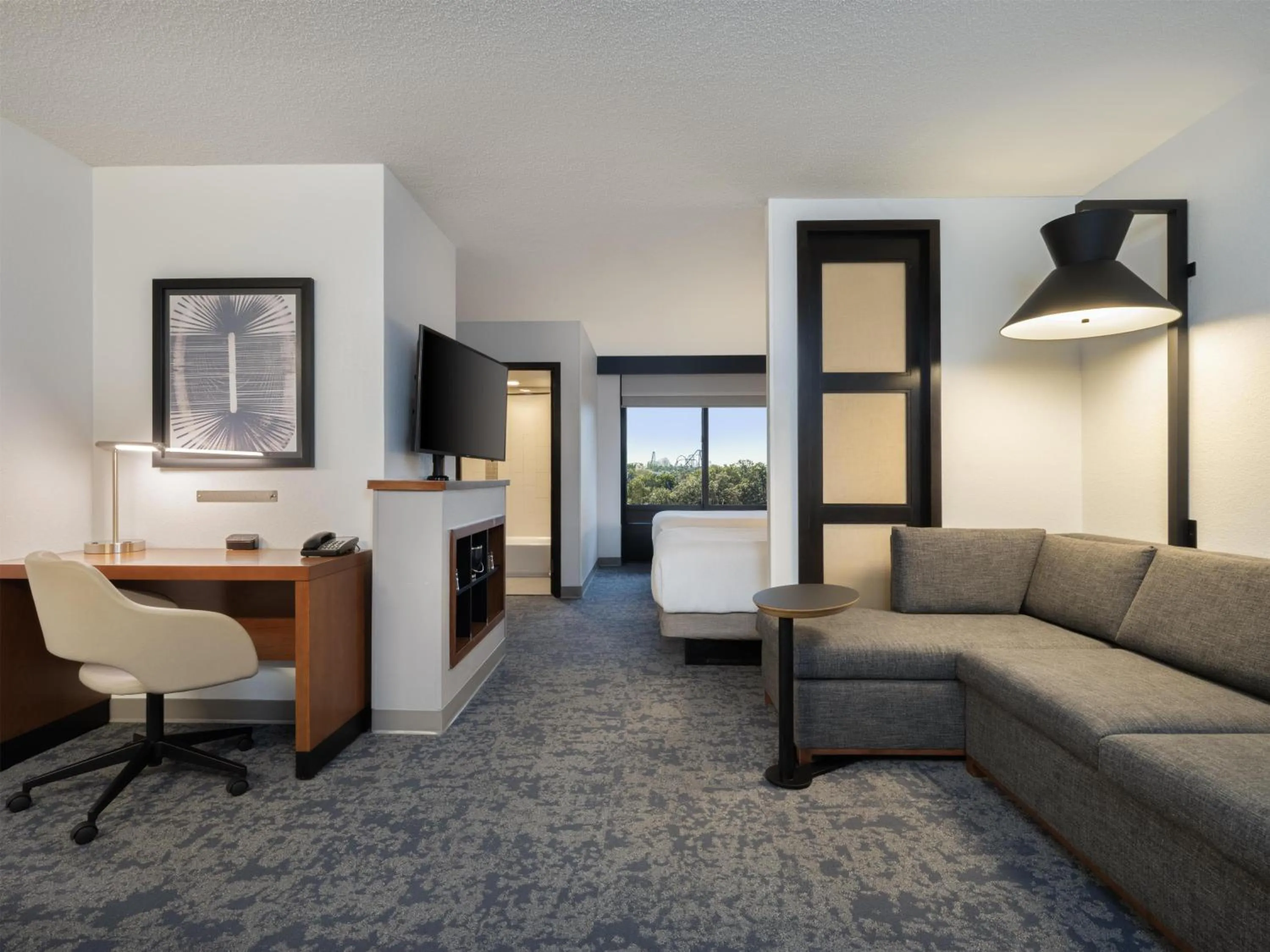 Photo of the whole room in Hyatt Place Lakeland Center