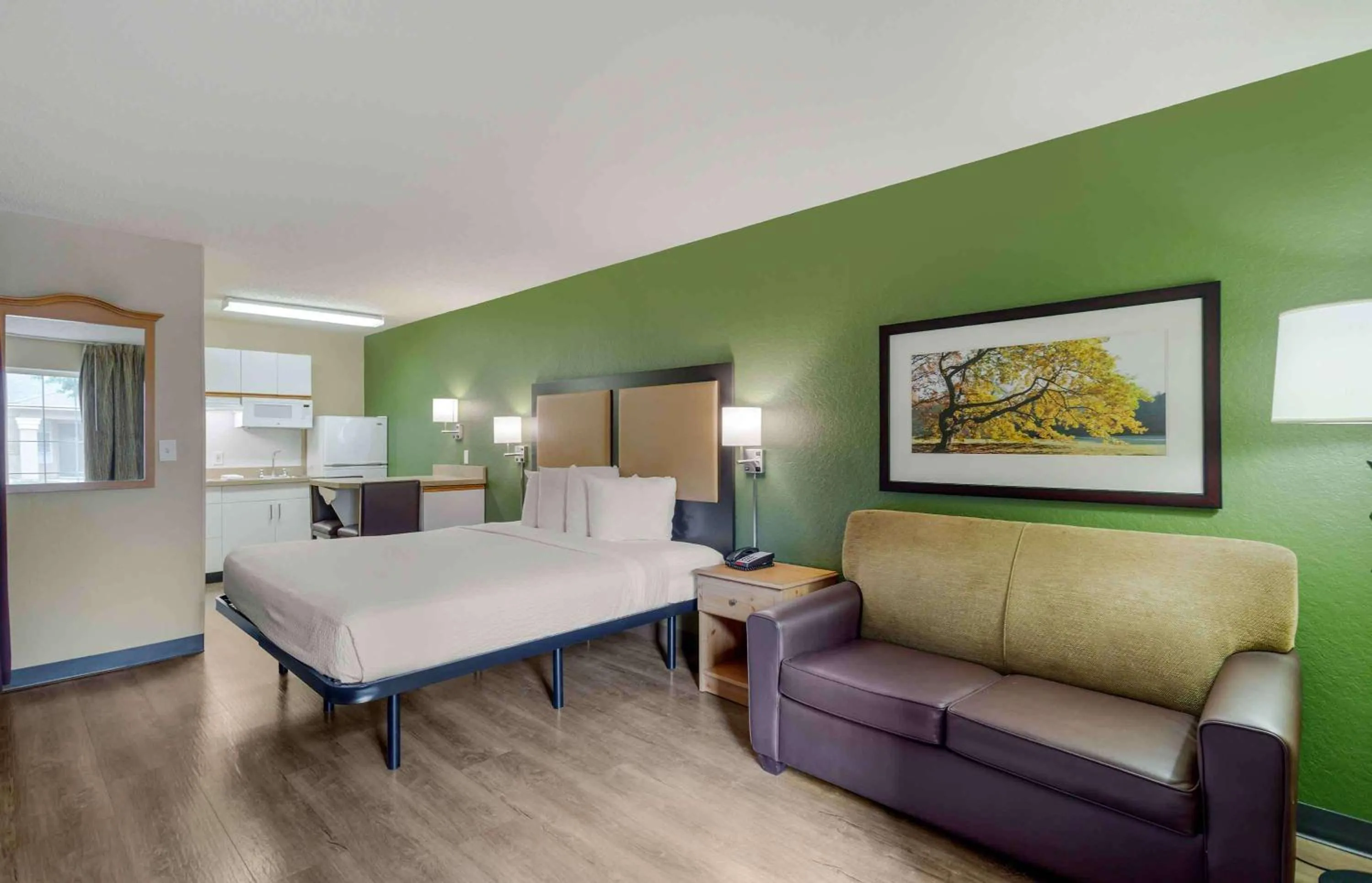 Bedroom, Bed in Extended Stay America Suites - Nashville - Franklin - Cool Springs