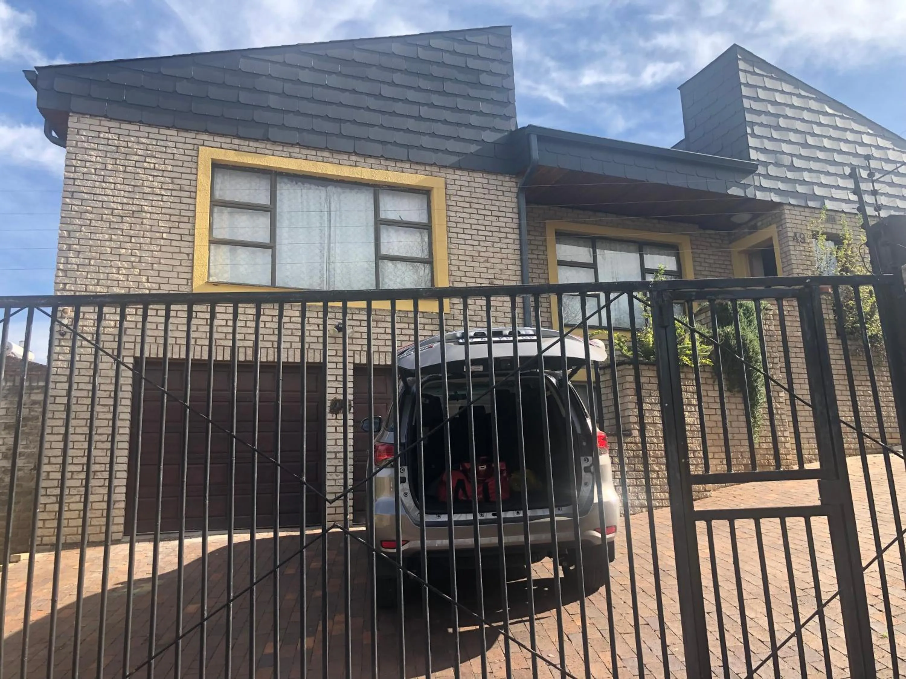 Facade/entrance in Naomi's Place