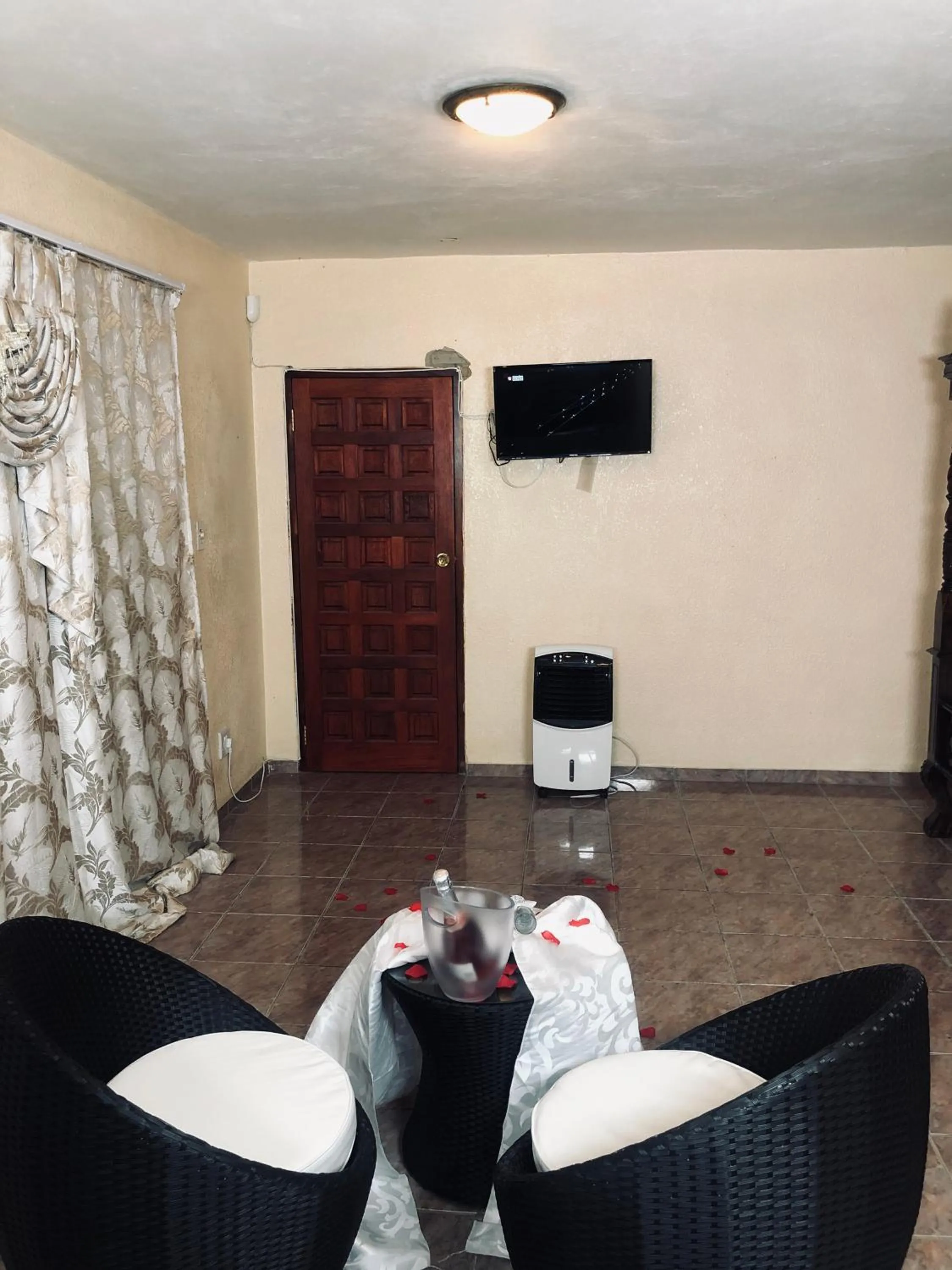 Drinks in Naomi's Place