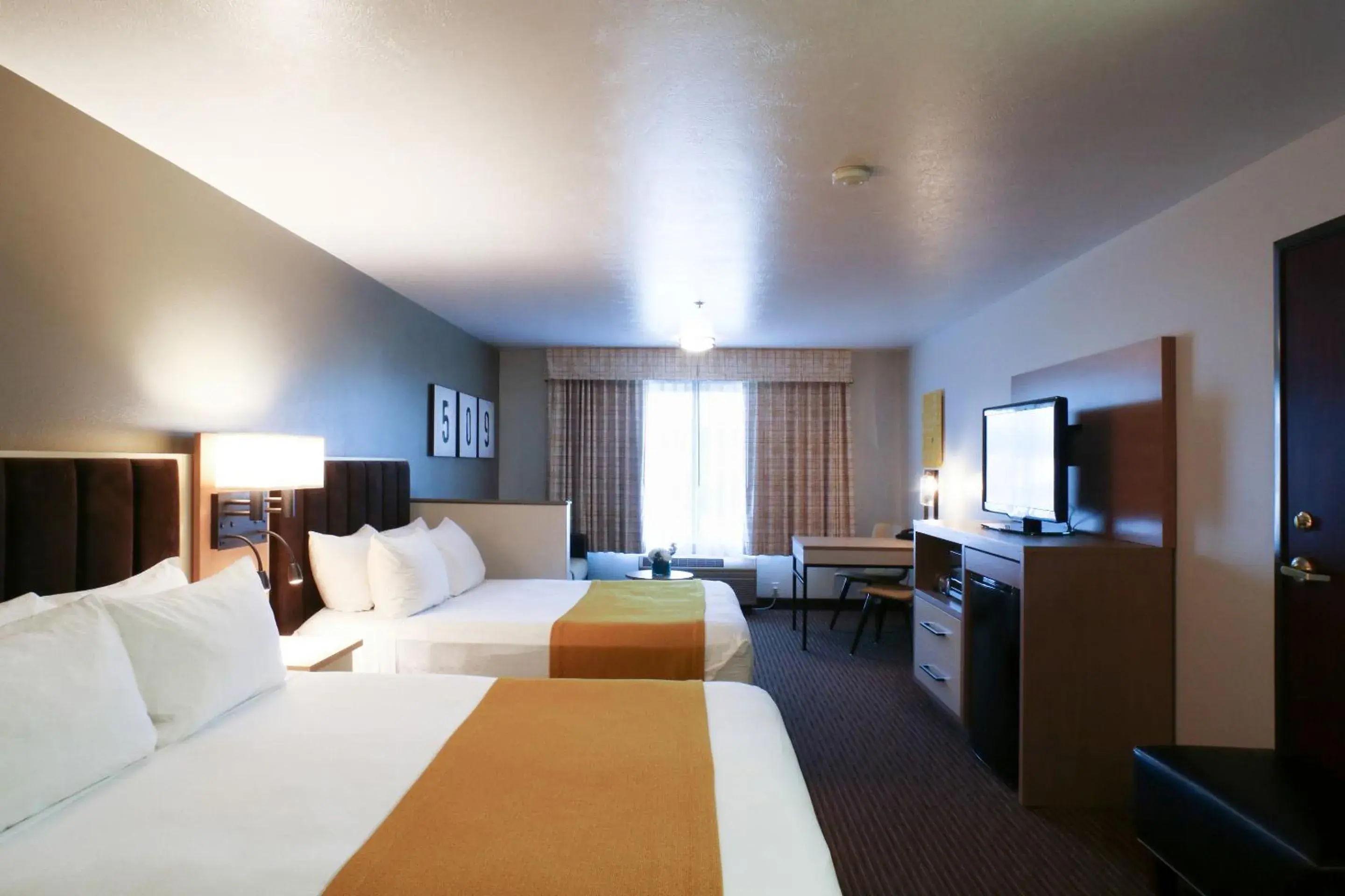 2 Queen Suite in Oxford Suites Spokane Valley 2 Queen Suite in Oxford Suites Spokane Valley