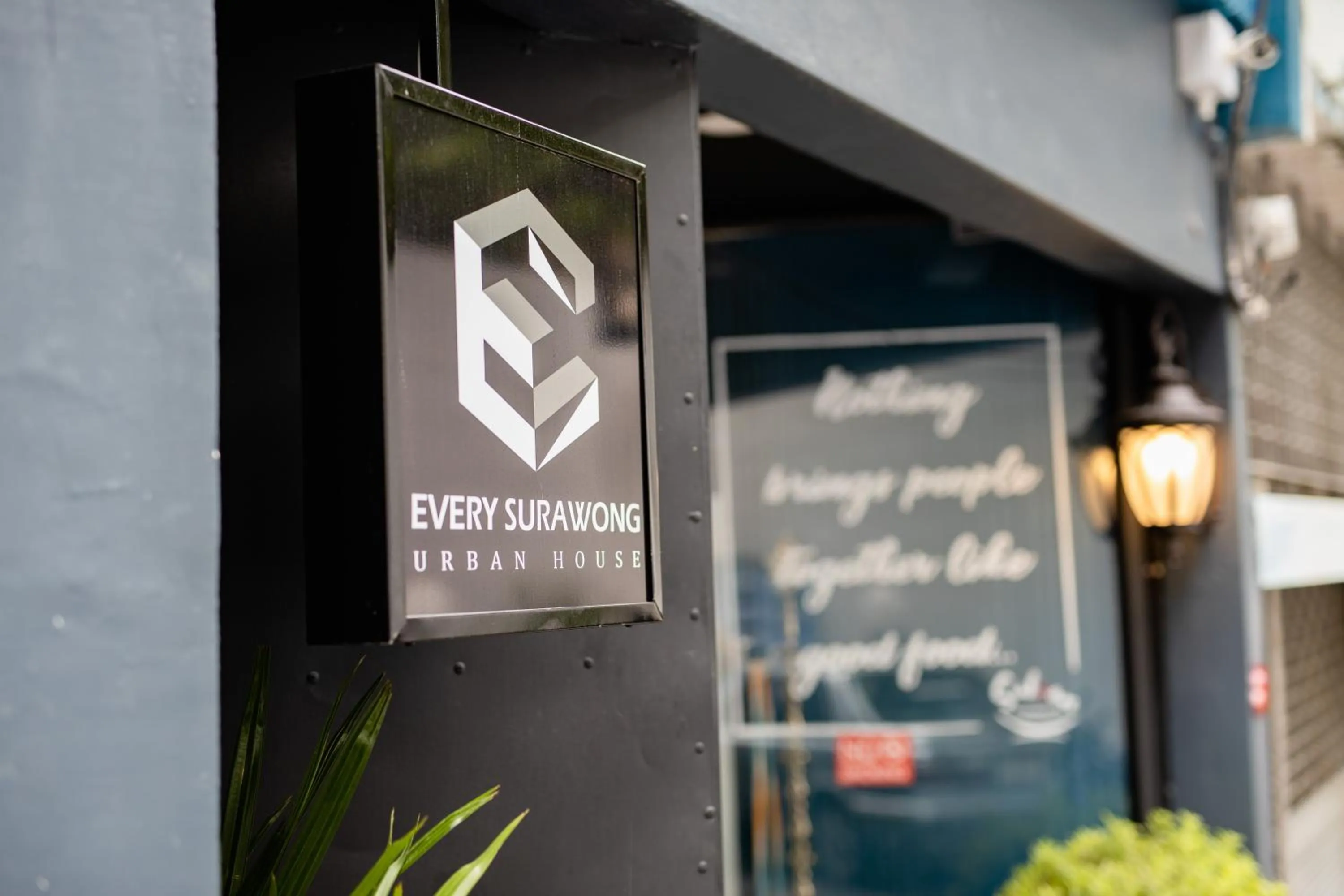 Facade/entrance in Every Surawong