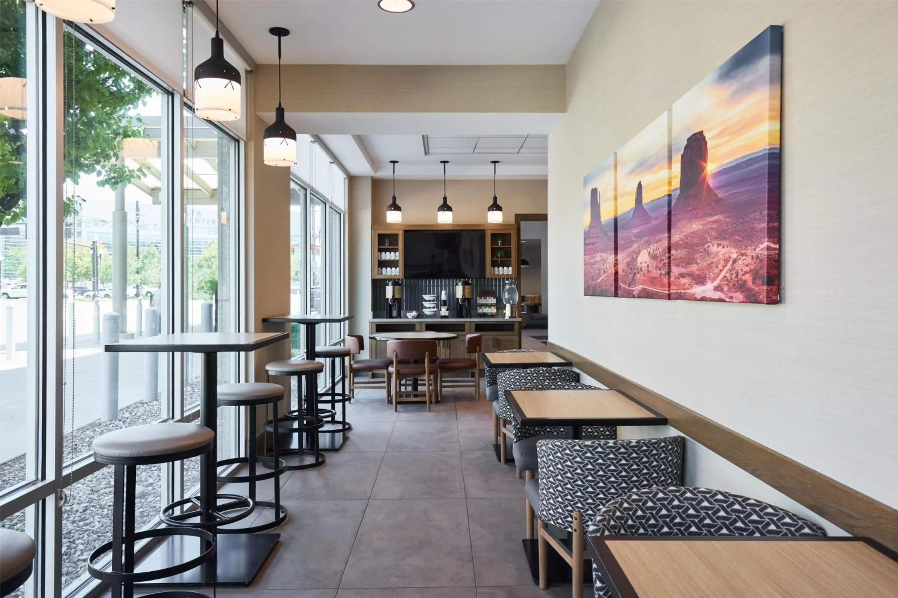 Restaurant/places to eat in Hyatt Place Salt Lake City Downtown / The Gateway