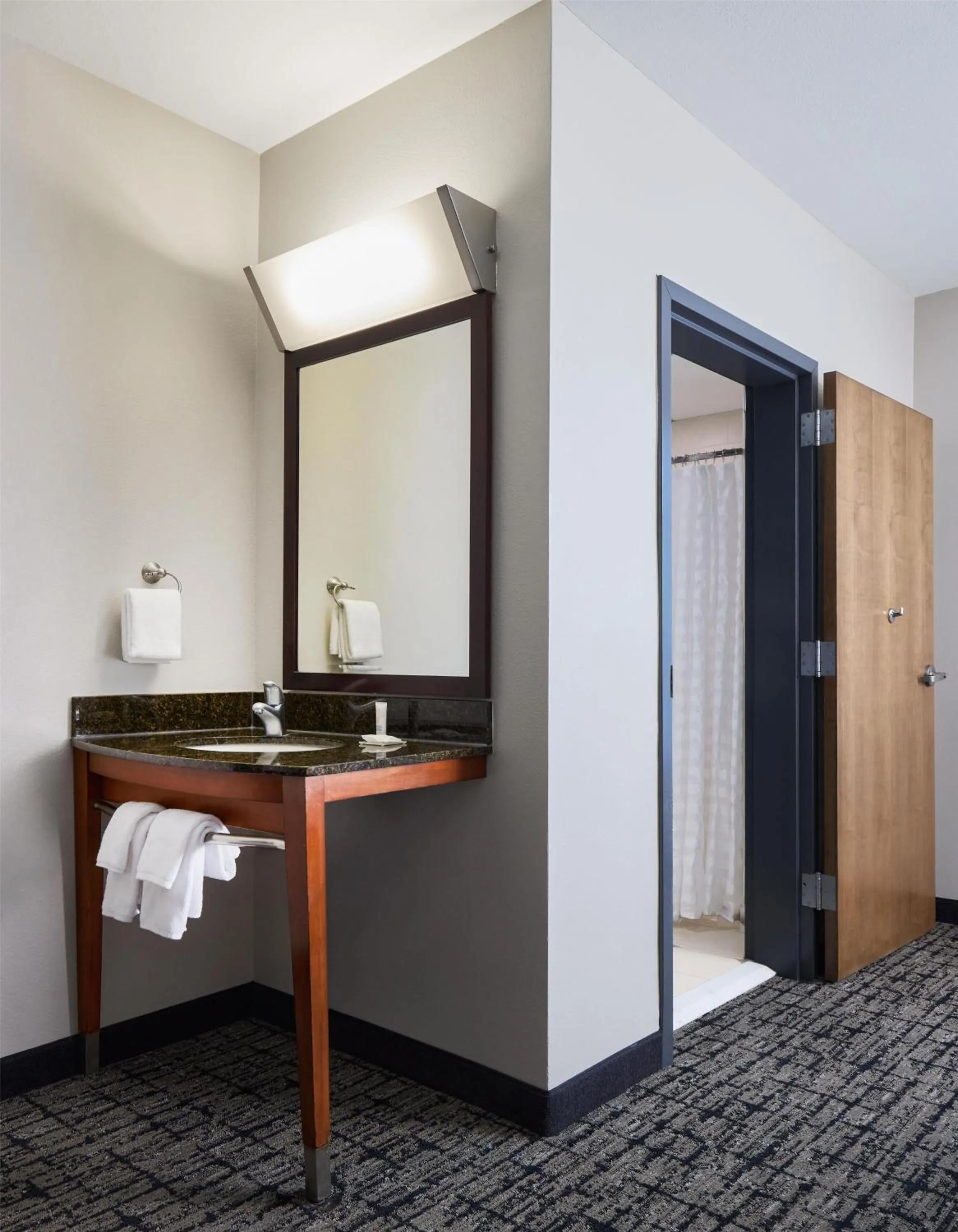 Bathroom in Hyatt Place Salt Lake City Downtown / The Gateway