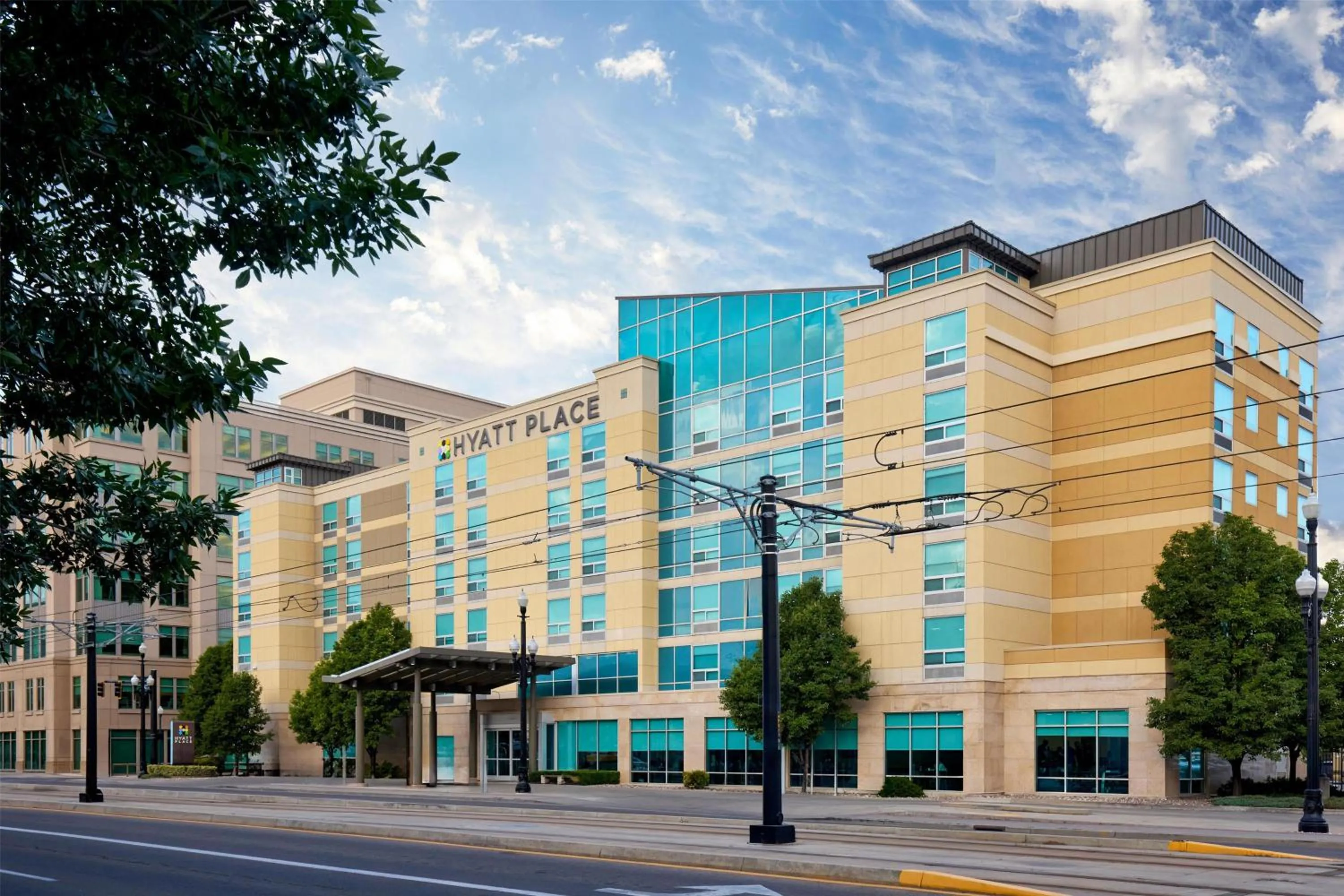 Property building in Hyatt Place Salt Lake City Downtown / The Gateway