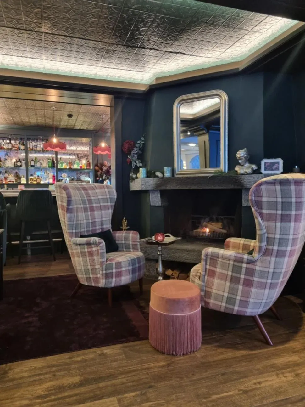 Lounge or bar in Mirabeau Alpine