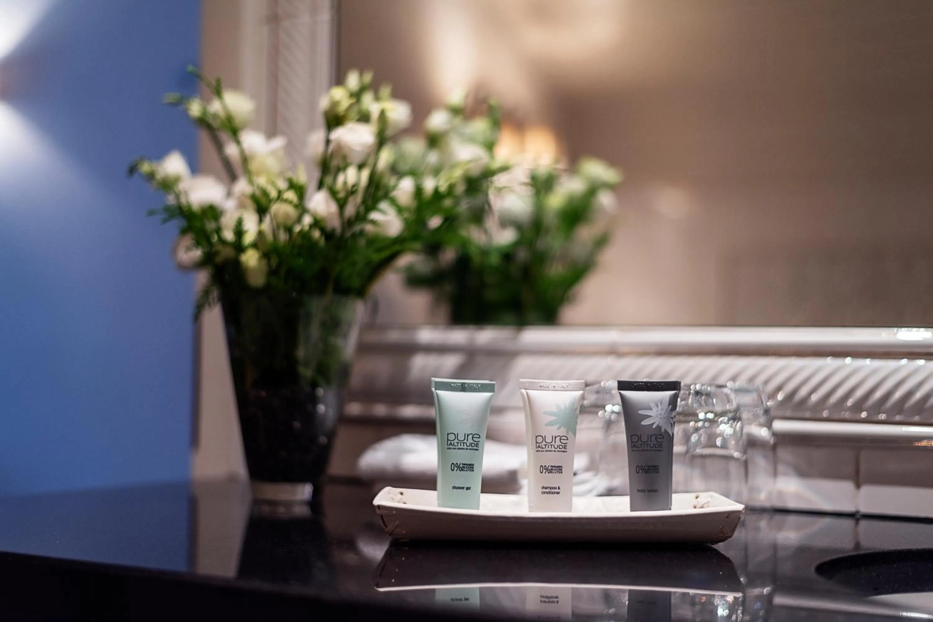 Decorative detail in Mirabeau Alpine