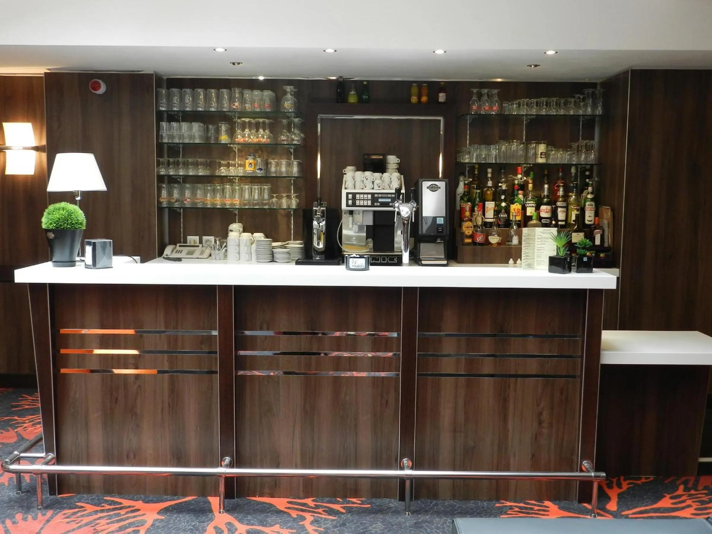 Lounge or bar in Hôtel Gloria & Avenue