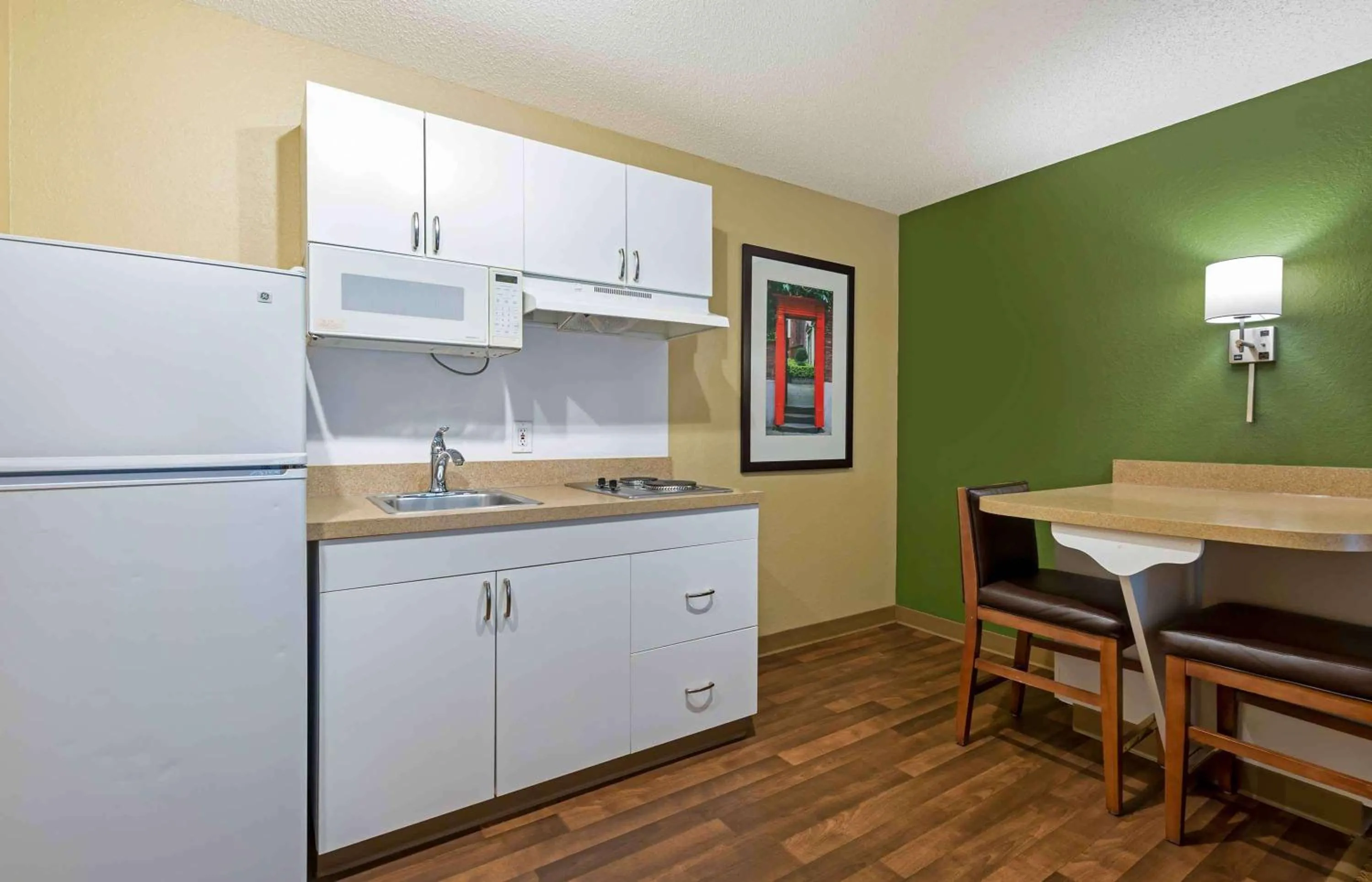 Bedroom in Extended Stay America Suites - Washington, DC - Falls Church - Merrifield