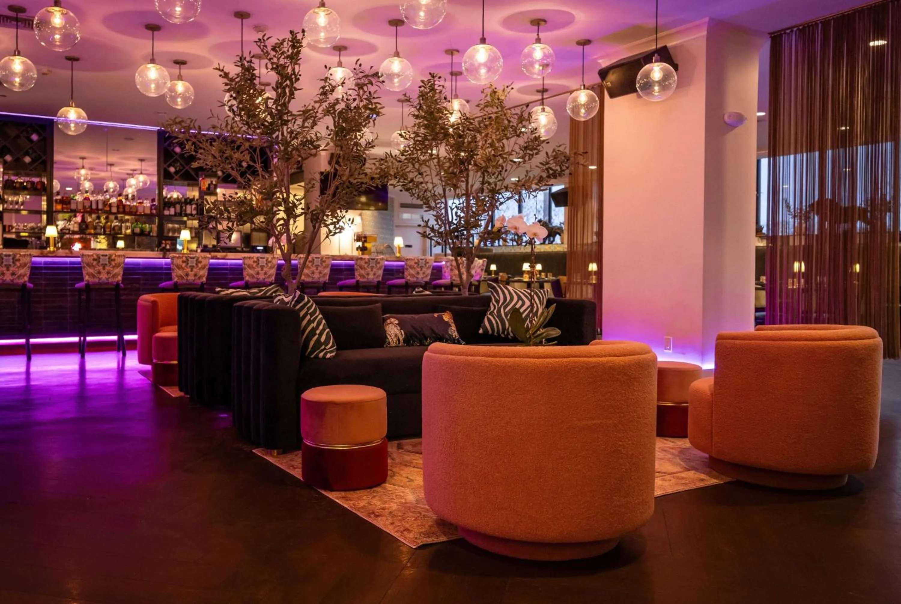 Lounge or bar in Hotel NoMa, Trademark Collection by Wyndham