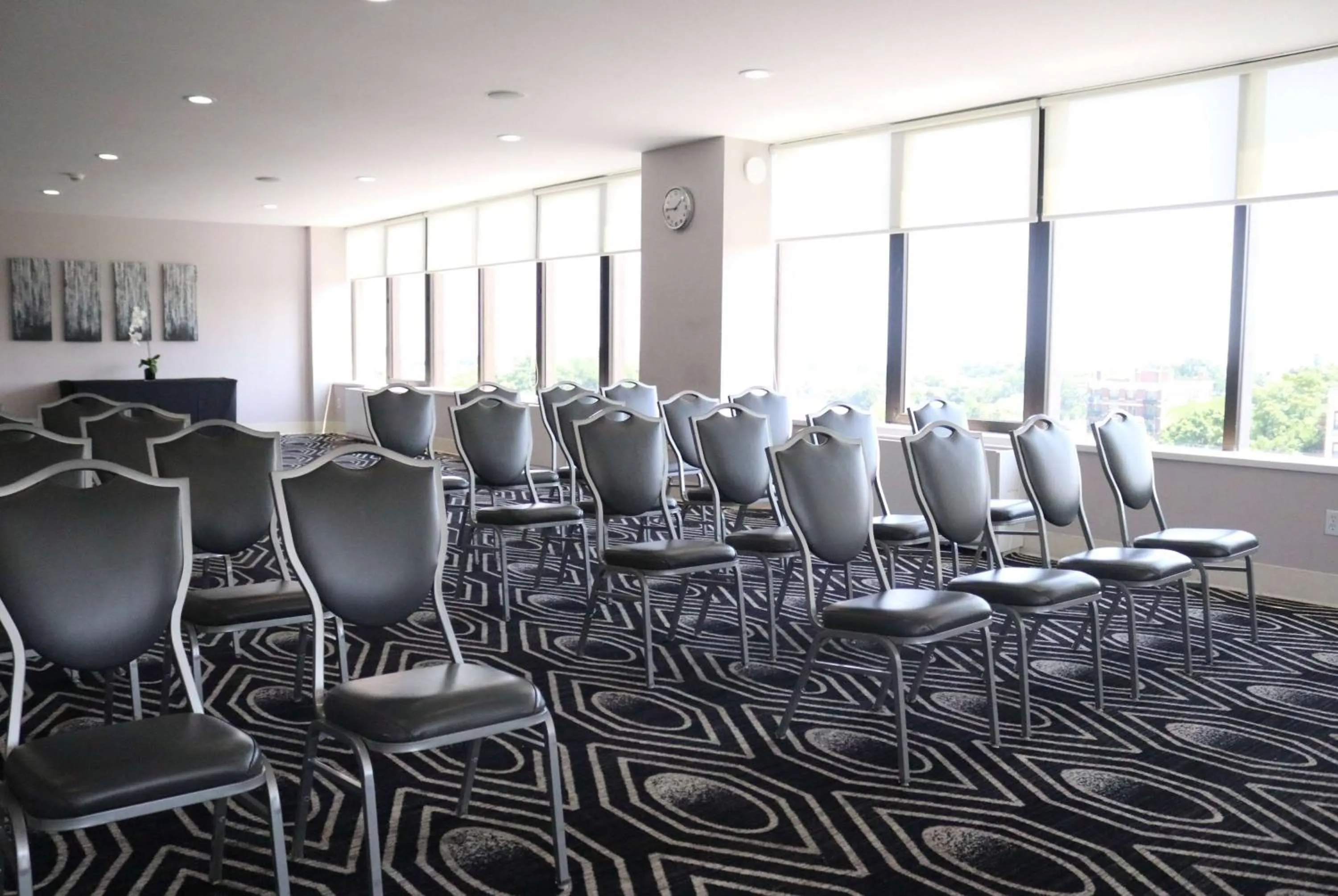 Meeting/conference room in Hotel NoMa, Trademark Collection by Wyndham